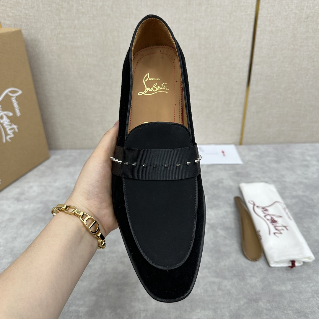 CL新品乐福鞋皮鞋Christia*Loubouti*红底鞋便鞋男士商务正装皮鞋帮面采用进口牛皮/开边珠