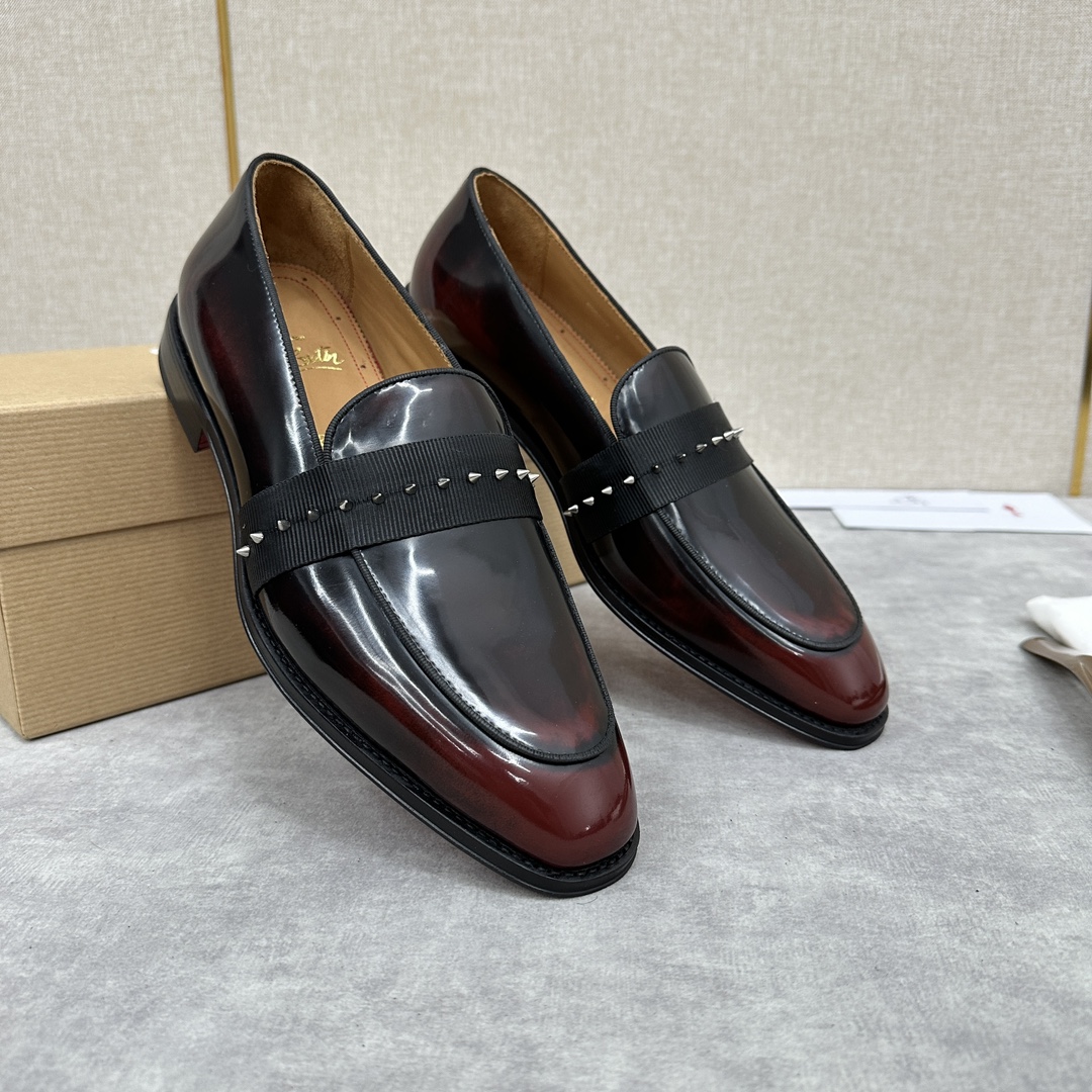 CL新品乐福鞋皮鞋Christia*Loubouti*红底鞋便鞋男士商务正装皮鞋帮面采用进口牛皮/开边珠