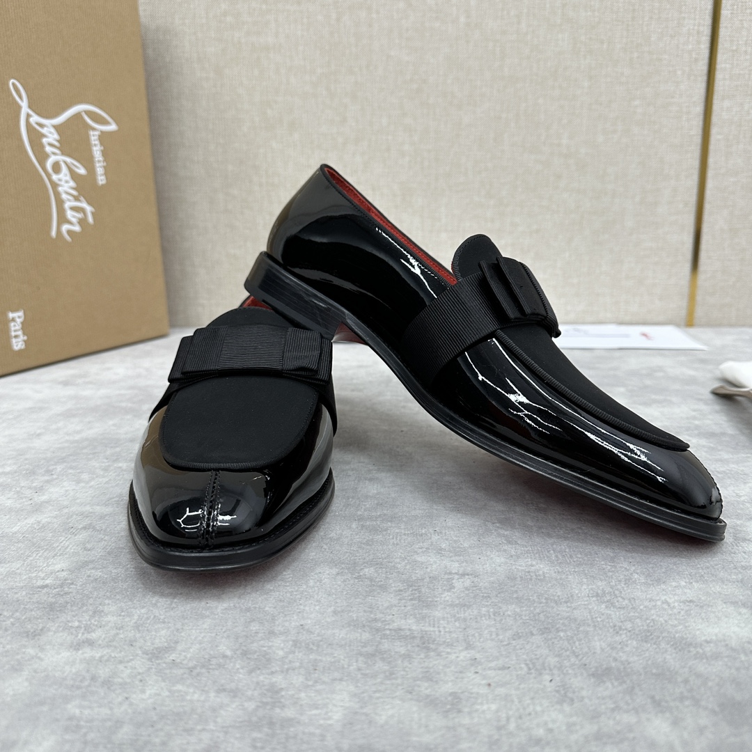 CL新品乐福鞋皮鞋Christia*Loubouti*红底鞋便鞋男士商务正装皮鞋帮面采用进口牛皮/开边珠