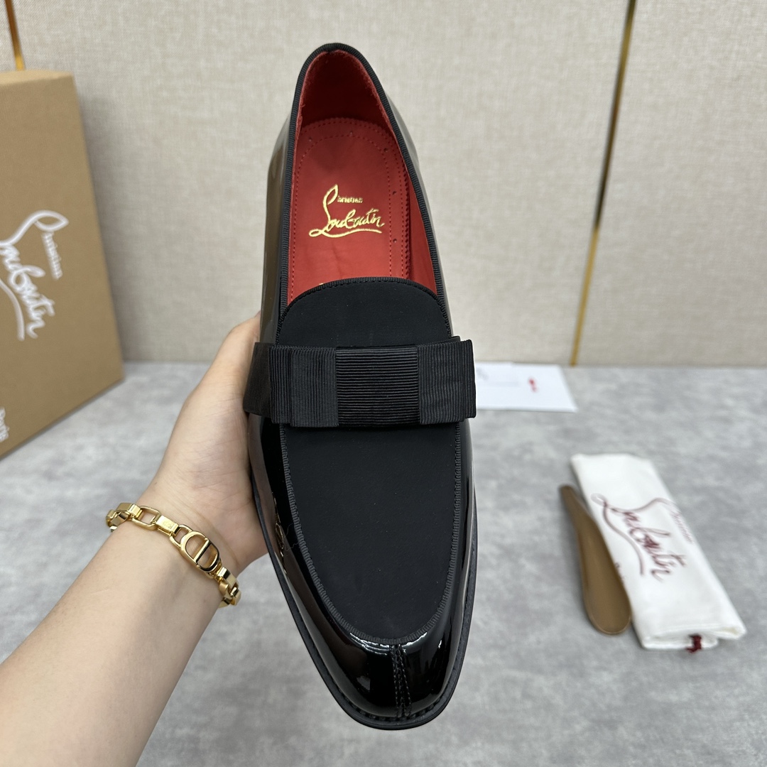 CL新品乐福鞋皮鞋Christia*Loubouti*红底鞋便鞋男士商务正装皮鞋帮面采用进口牛皮/开边珠