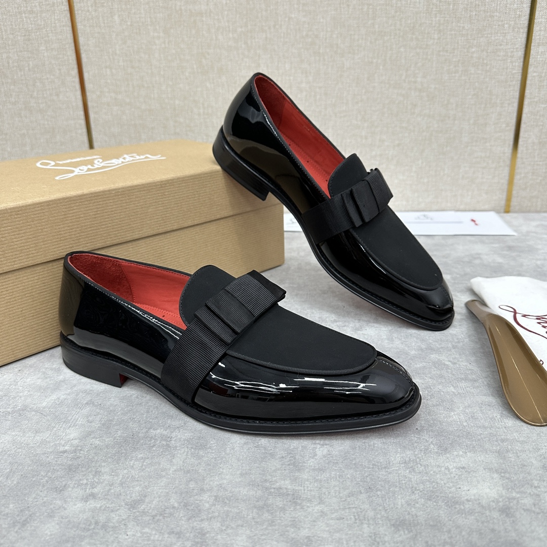 CL新品乐福鞋皮鞋Christia*Loubouti*红底鞋便鞋男士商务正装皮鞋帮面采用进口牛皮/开边珠