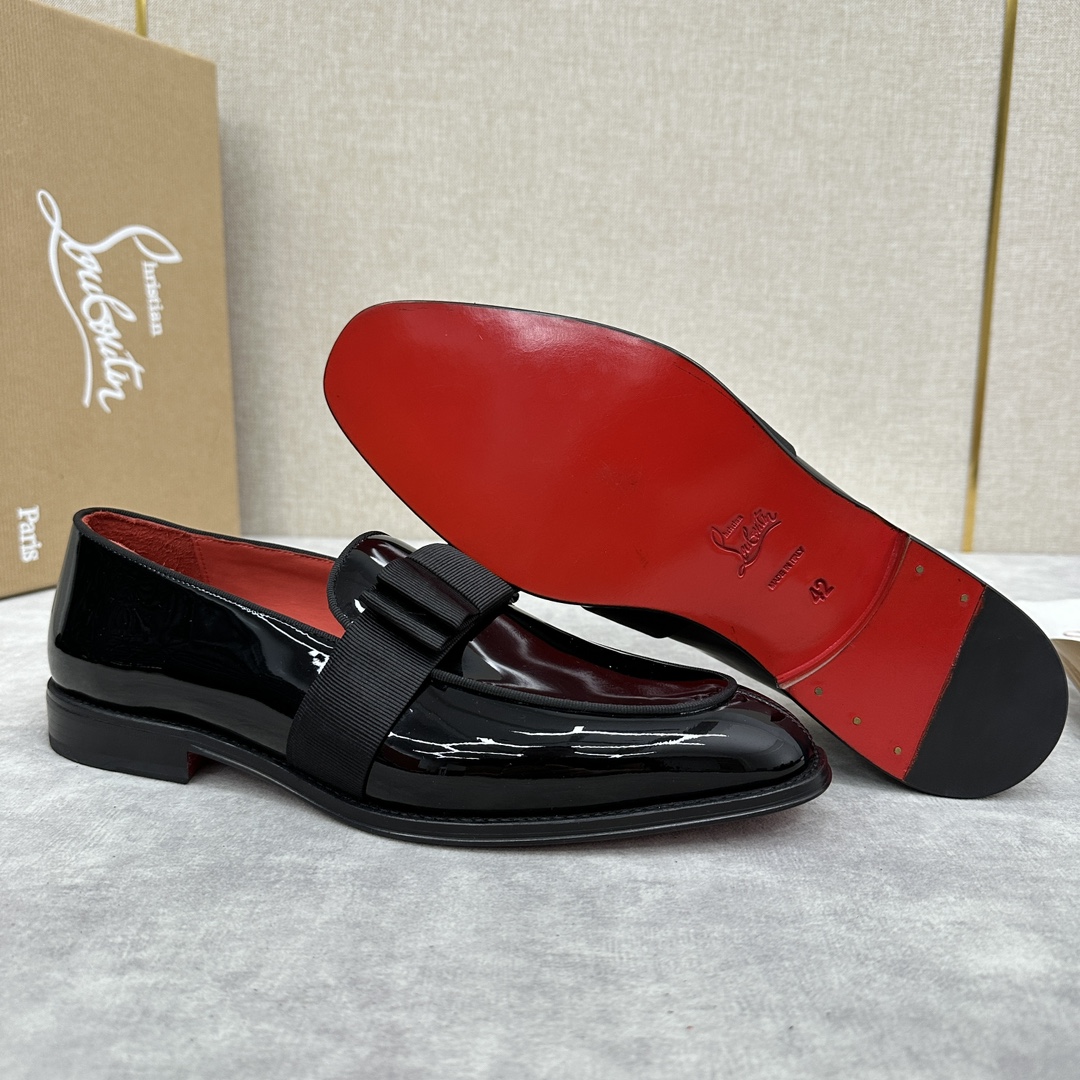 CL新品乐福鞋皮鞋Christia*Loubouti*红底鞋便鞋男士商务正装皮鞋帮面采用进口牛皮/开边珠