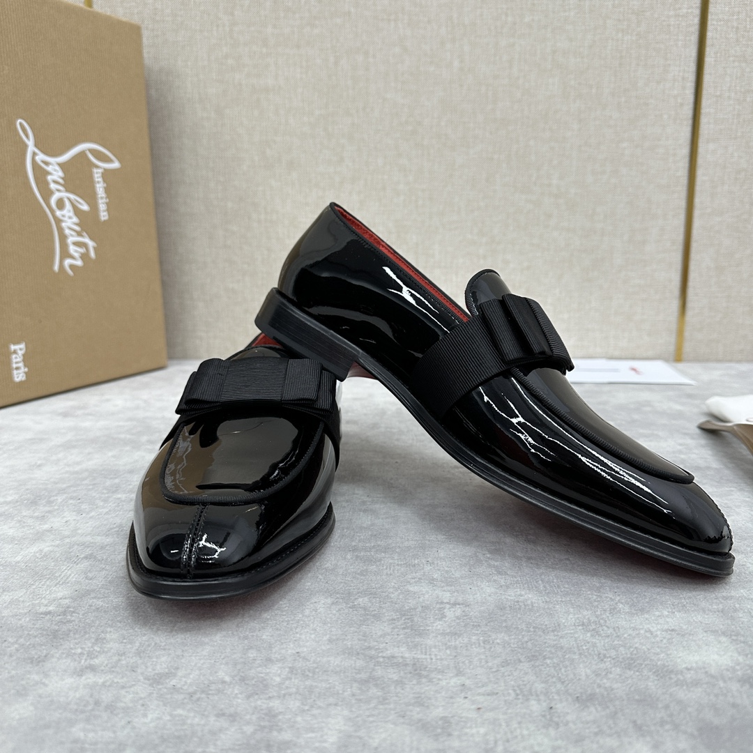 CL新品乐福鞋皮鞋Christia*Loubouti*红底鞋便鞋男士商务正装皮鞋帮面采用进口牛皮/开边珠