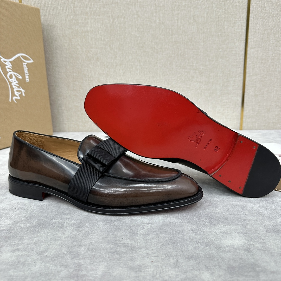 CL新品乐福鞋皮鞋Christia*Loubouti*红底鞋便鞋男士商务正装皮鞋帮面采用进口牛皮/开边珠