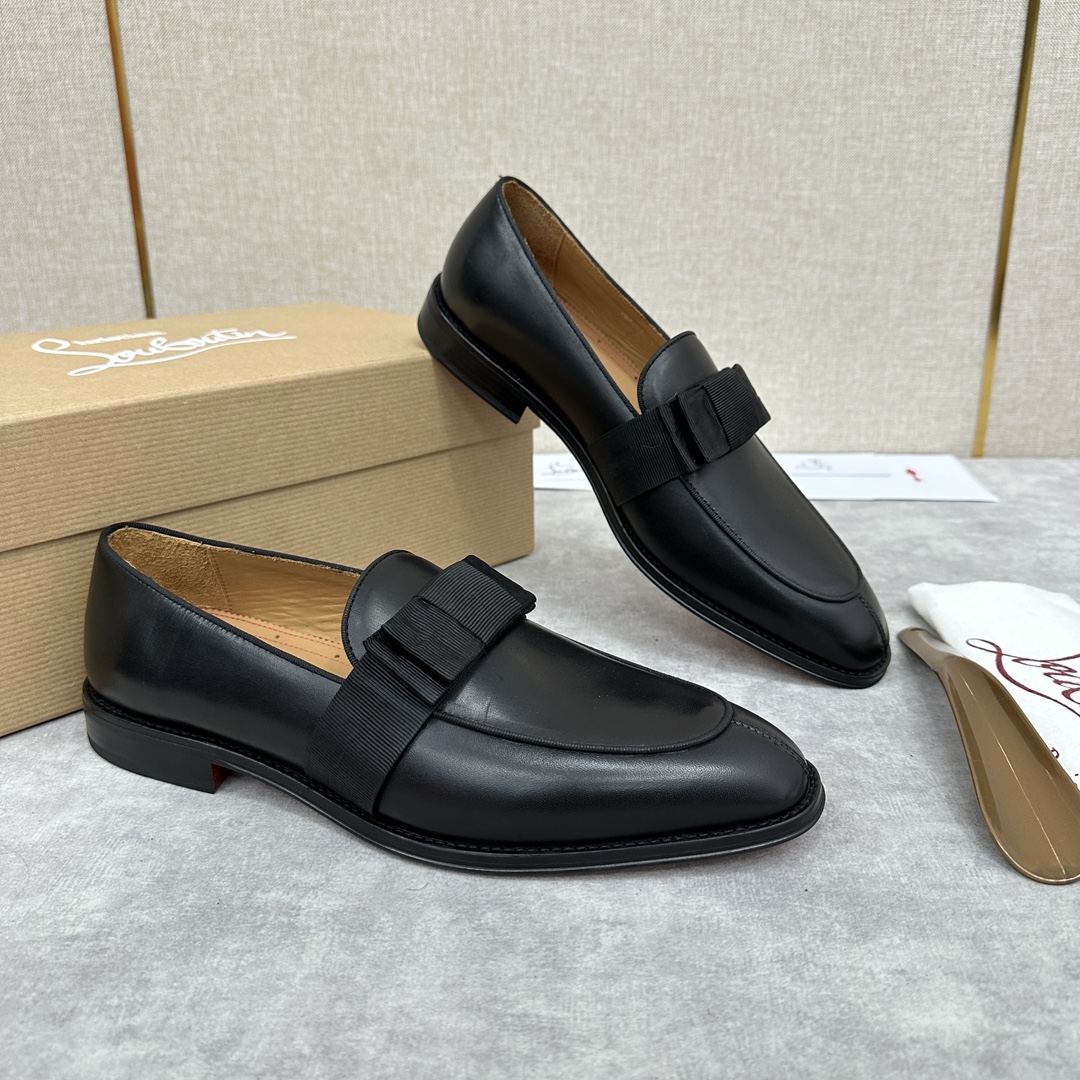 CL新品乐福鞋皮鞋Christia*Loubouti*红底鞋便鞋男士商务正装皮鞋帮面采用进口牛皮/开边珠