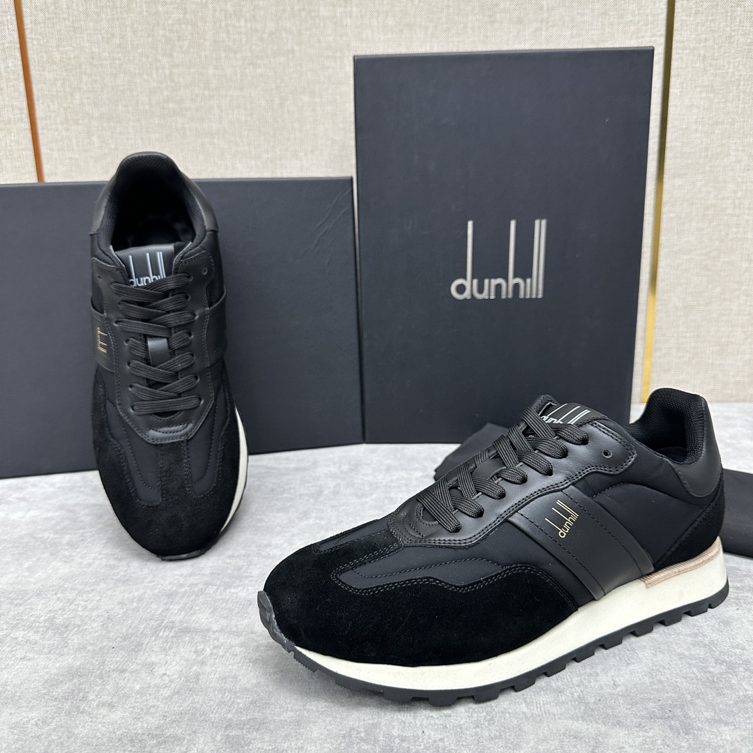 Dunhill登喜路新款德训运动鞋Dunhill1893年在英国创于一位年轻企业家和发明家ALfredd