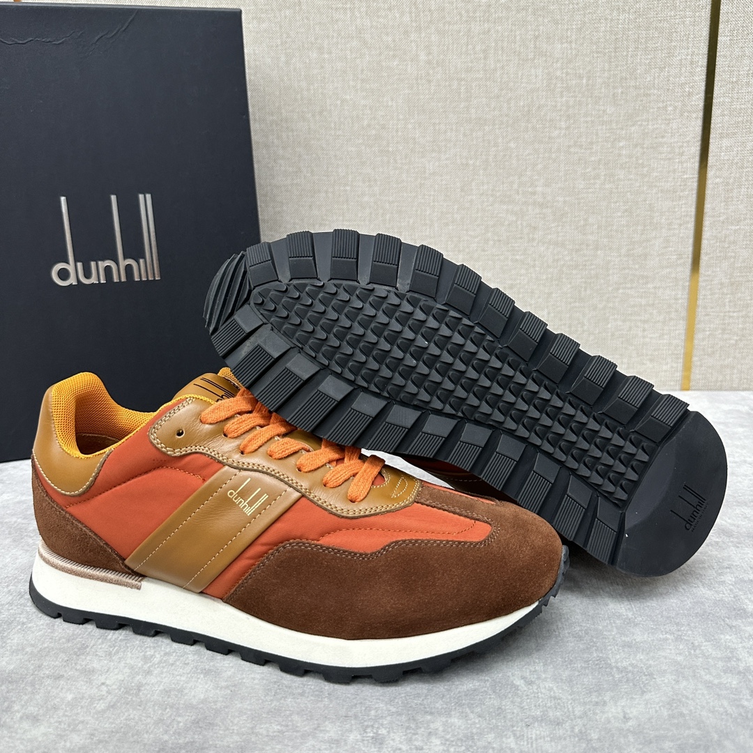 Dunhill登喜路新款德训运动鞋Dunhill1893年在英国创于一位年轻企业家和发明家ALfredd