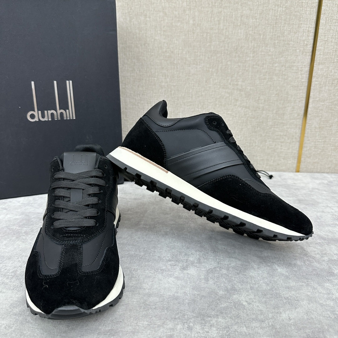 Dunhill登喜路新款德训运动鞋Dunhill1893年在英国创于一位年轻企业家和发明家ALfredd