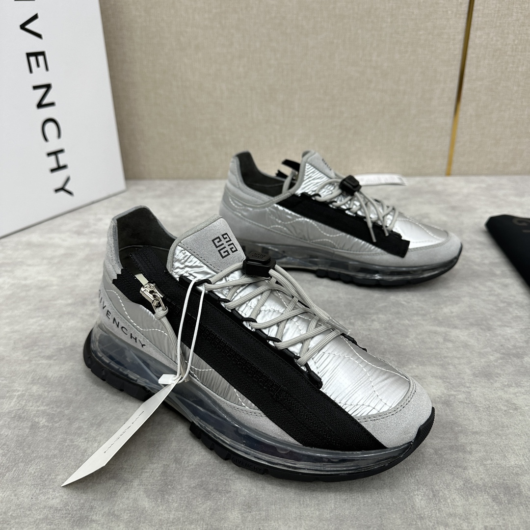 GVX新品Givench*纪梵希SPECTRE慢跑气垫鞋官方7,390低帮拉链休闲鞋这款运动鞋采用科技布