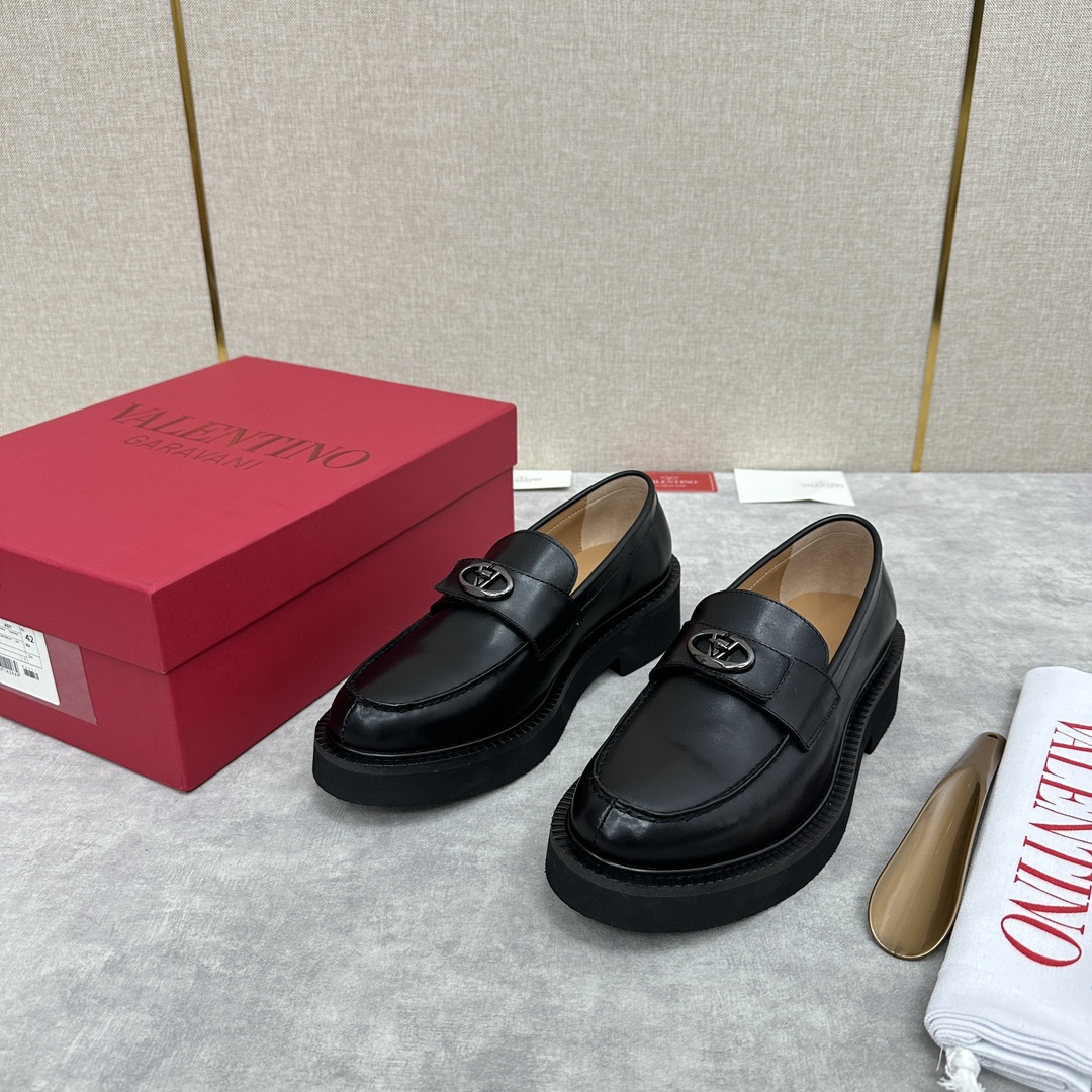 VT家新品VALENTIN*华伦-天奴VLOGO锁扣饰带小牛皮孟克鞋官方9,600超轻-超轻-超轻质乐福