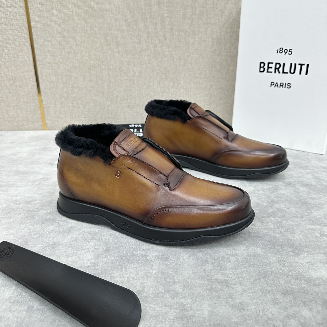 Berlut*布鲁提独家新品推出Echappée系列漫步鞋履官方12200全新的的非正装鞋系列“Echa