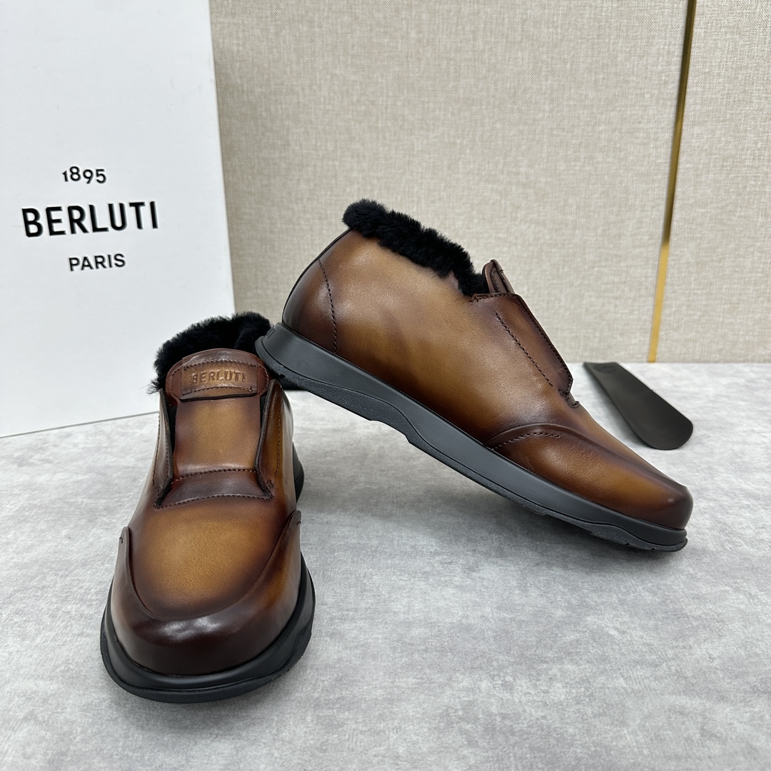 Berlut*布鲁提独家新品推出Echappée系列漫步鞋履官方12200全新的的非正装鞋系列“Echa