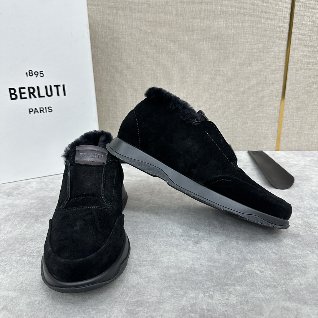 Berlut*布鲁提独家新品推出Echappée系列漫步鞋履官方12200全新的的非正装鞋系列“Echa