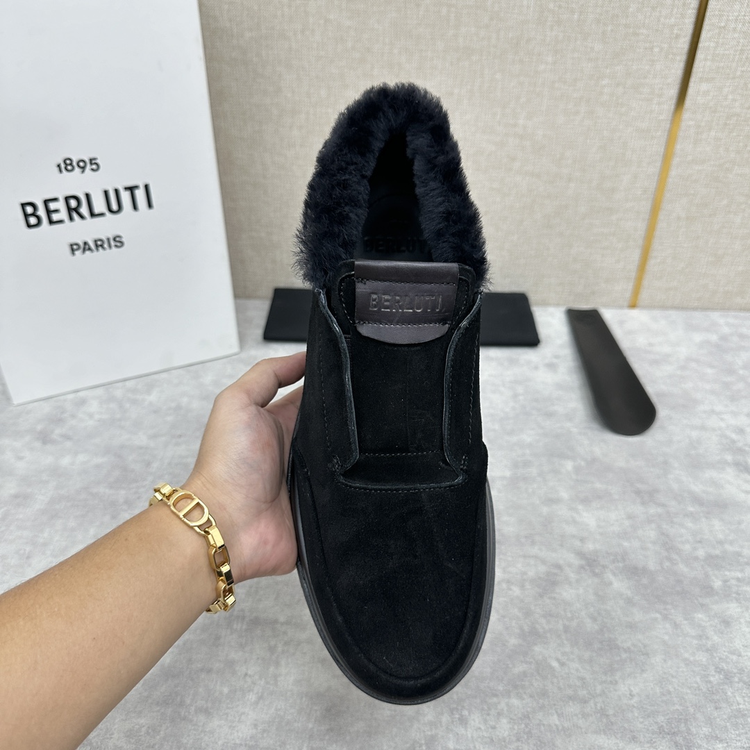 Berlut*布鲁提独家新品推出Echappée系列漫步鞋履官方12200全新的的非正装鞋系列“Echa