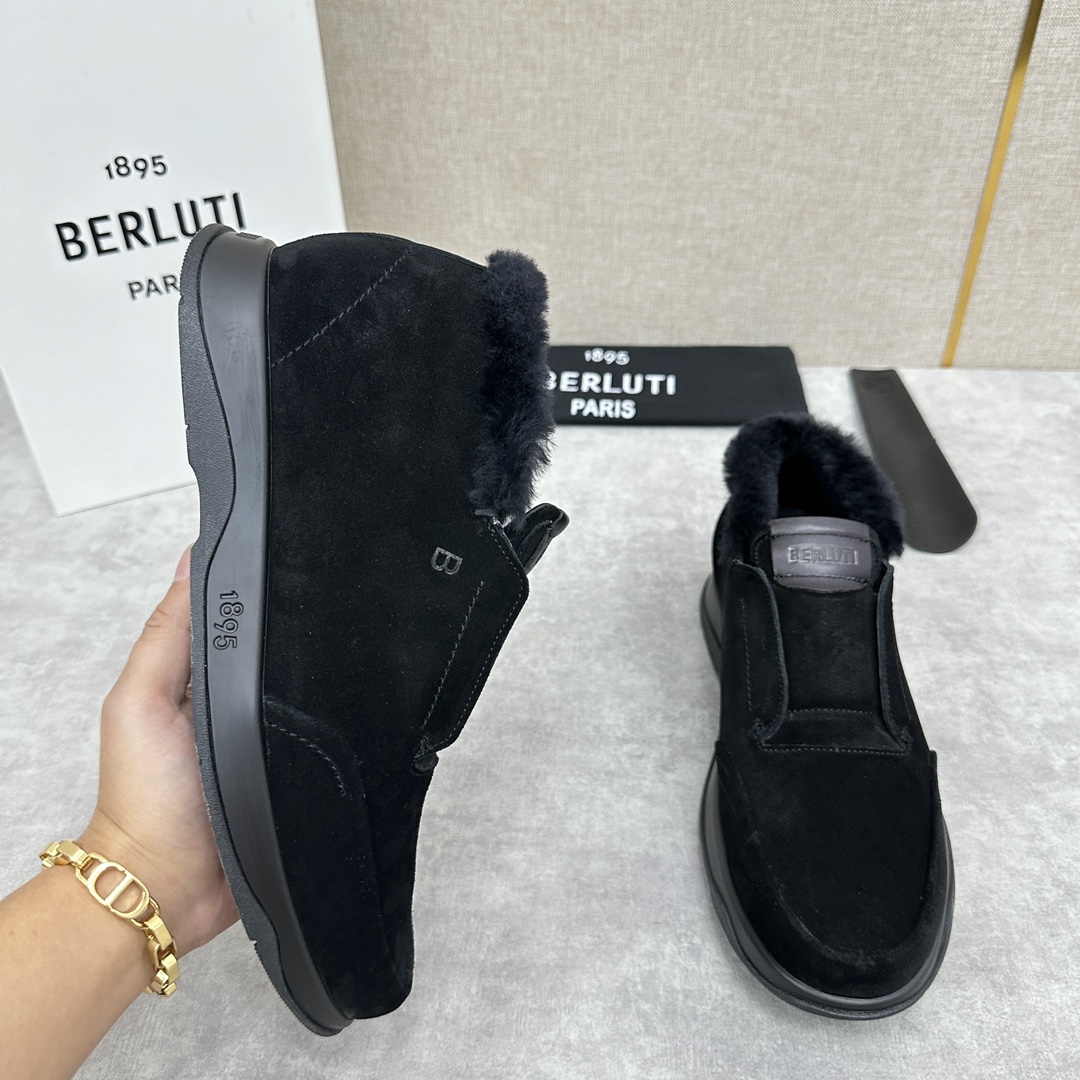 Berlut*布鲁提独家新品推出Echappée系列漫步鞋履官方12200全新的的非正装鞋系列“Echa