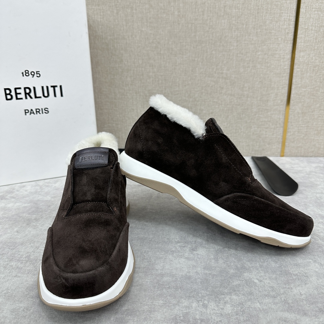 Berlut*布鲁提独家新品推出Echappée系列漫步鞋履官方12200全新的的非正装鞋系列“Echa