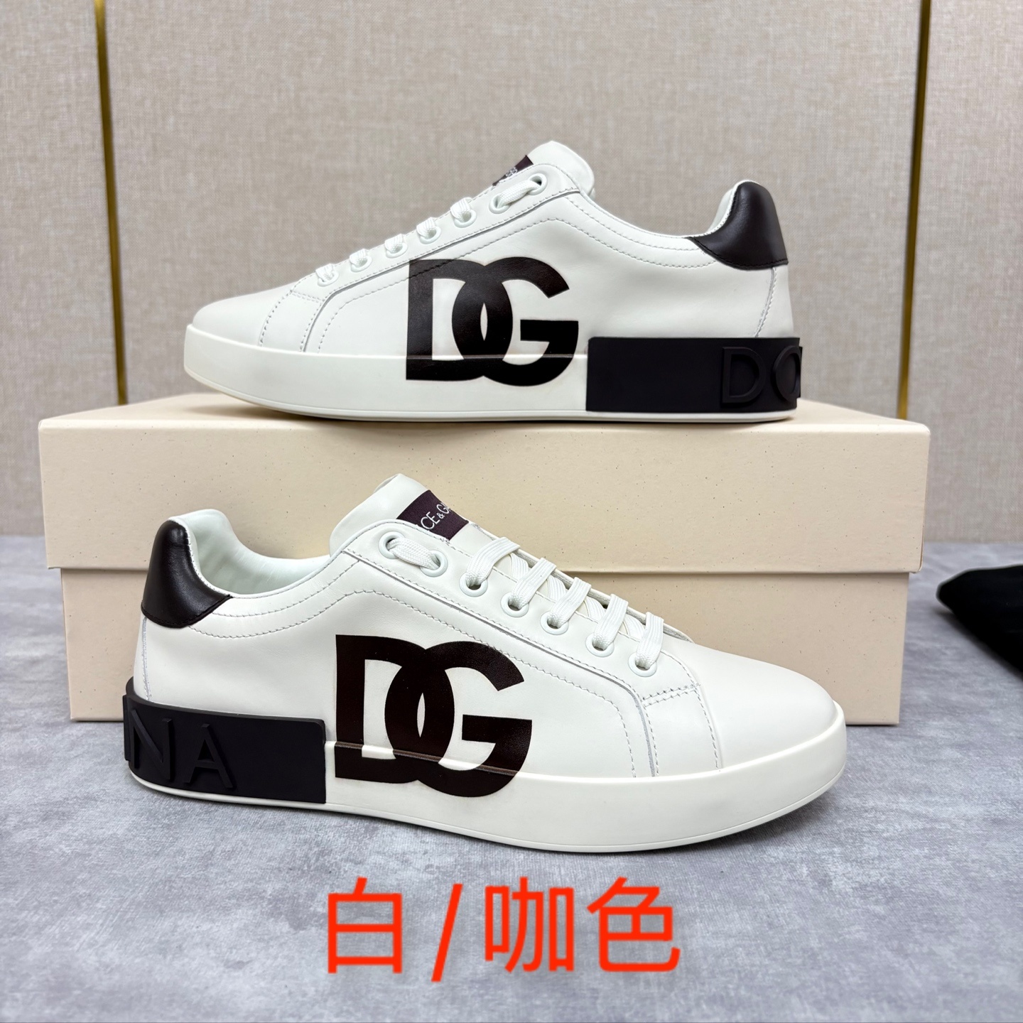 💋💍D &G 杜嘉-班纳(Dolce & Gabban*) 挑选您的全新运动鞋板鞋。简约廓形缀以对比感