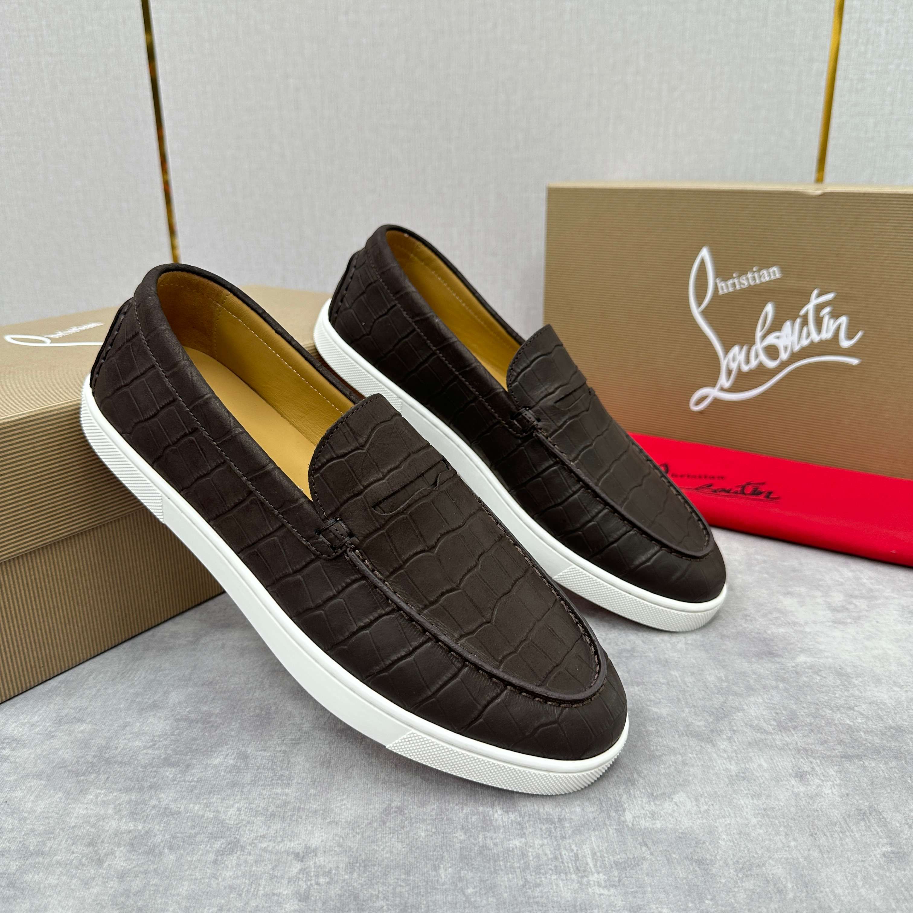 💋💍CL家官方同步新品   🆑Christia* Loubouti*（红底鞋）  Chambeliboa