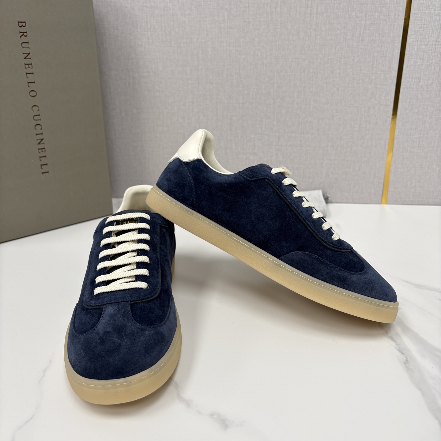 💋💍BC家 Brunello Cucinell* 低调奢华款 新品男款板鞋出货！ 此款平底运动鞋面料采用