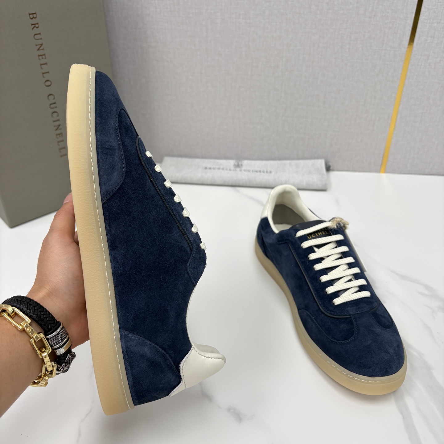 💋💍BC家 Brunello Cucinell* 低调奢华款 新品男款板鞋出货！ 此款平底运动鞋面料采用
