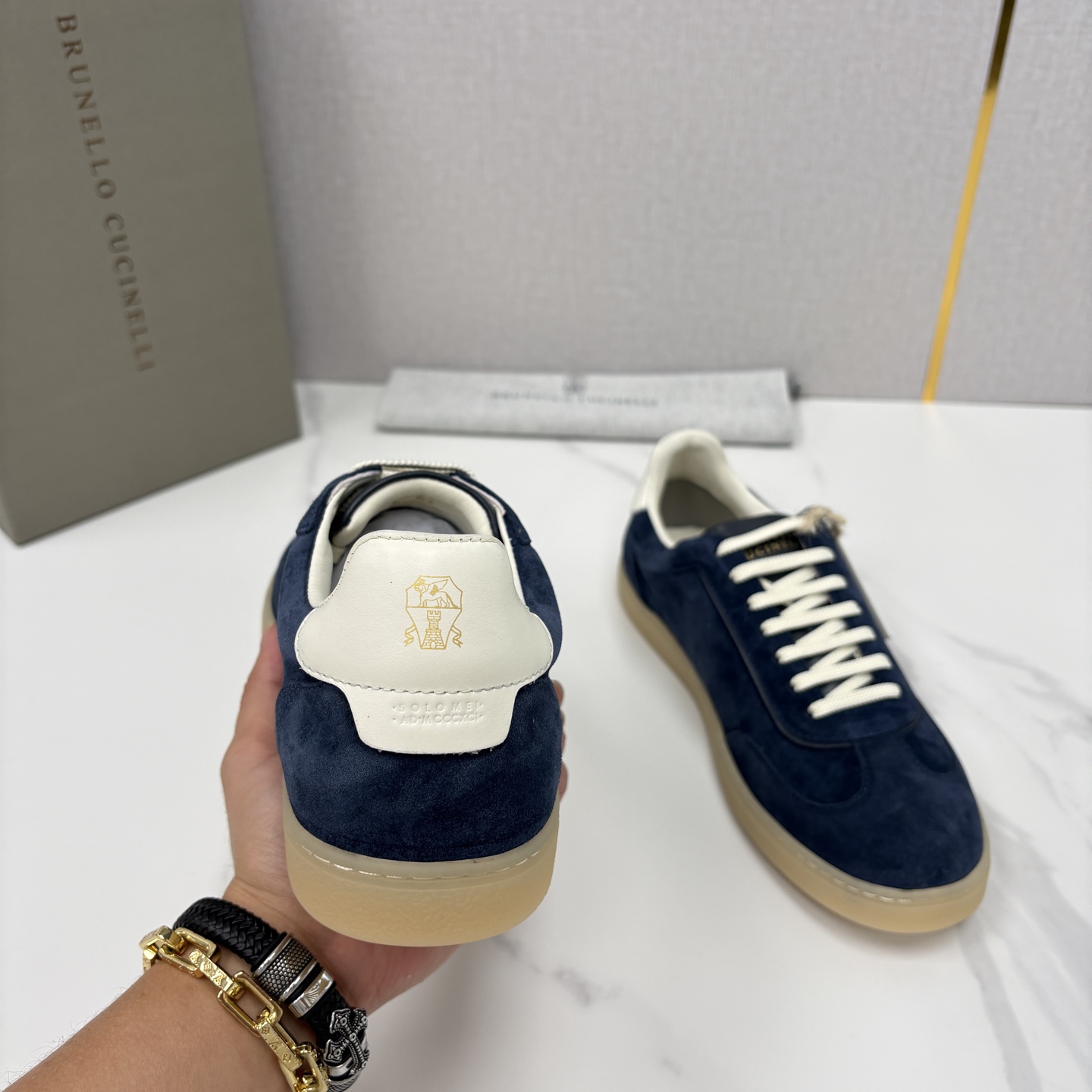 💋💍BC家 Brunello Cucinell* 低调奢华款 新品男款板鞋出货！ 此款平底运动鞋面料采用