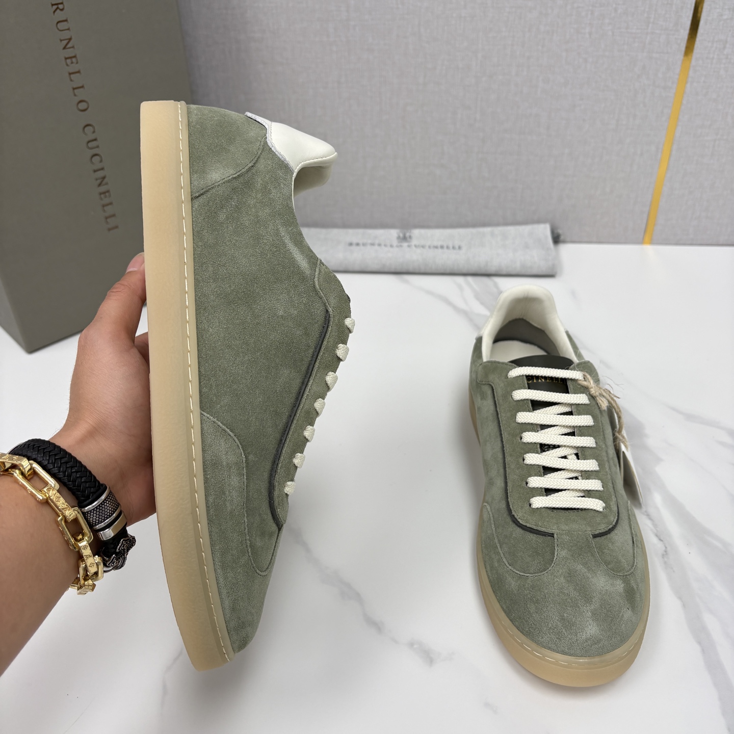 💋💍BC家 Brunello Cucinell* 低调奢华款 新品男款板鞋出货！ 此款平底运动鞋面料采用