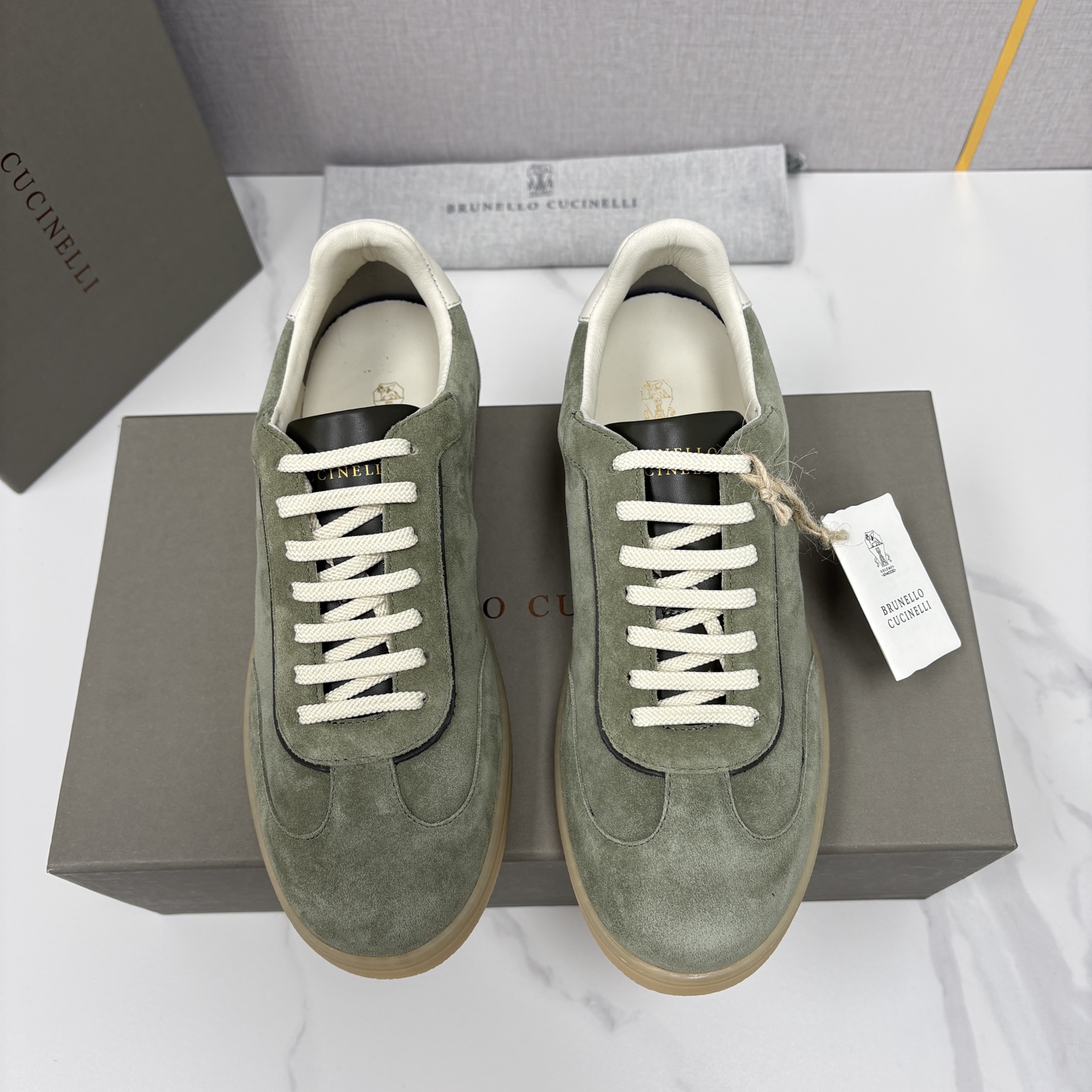 💋💍BC家 Brunello Cucinell* 低调奢华款 新品男款板鞋出货！ 此款平底运动鞋面料采用