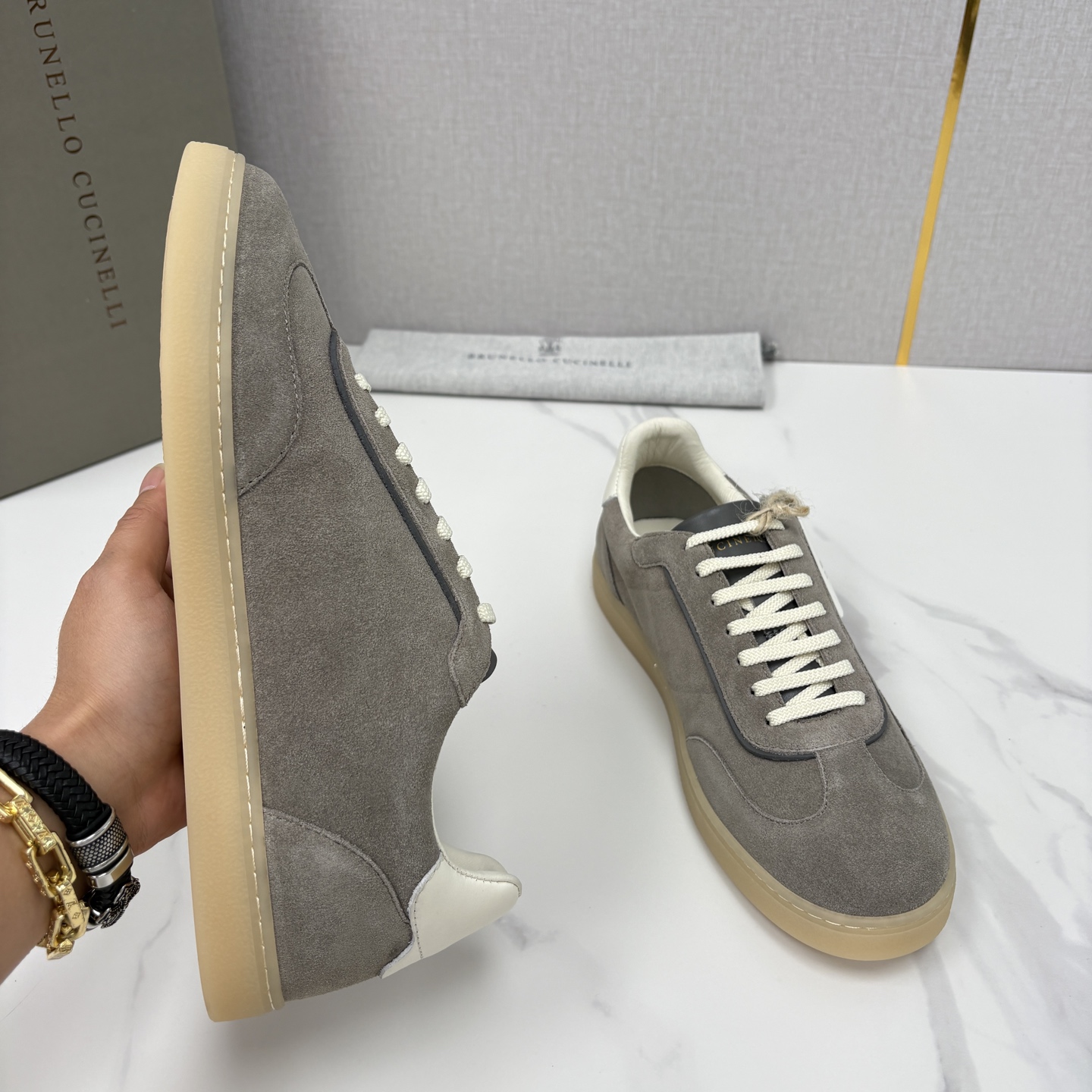 💋💍BC家 Brunello Cucinell* 低调奢华款 新品男款板鞋出货！ 此款平底运动鞋面料采用