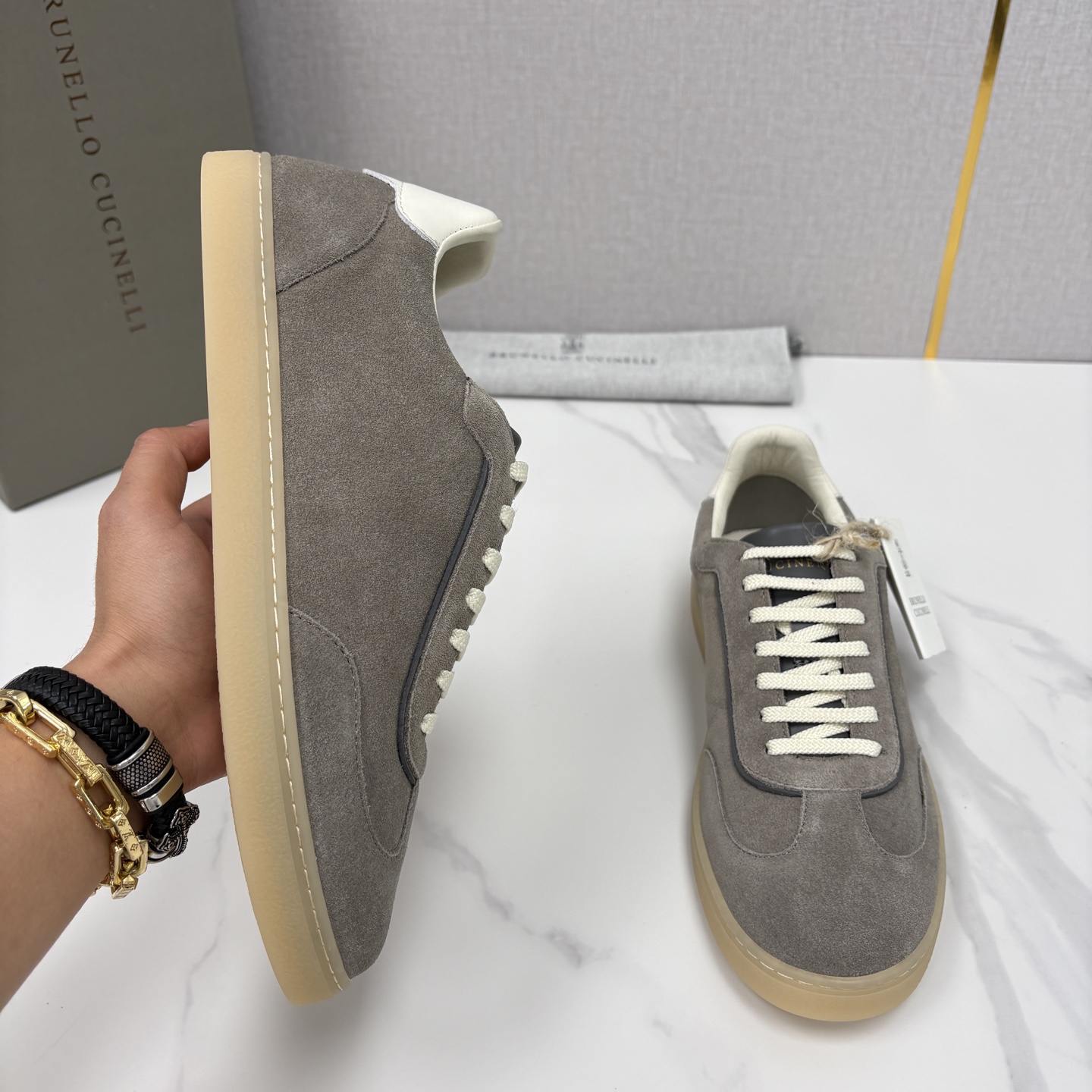 💋💍BC家 Brunello Cucinell* 低调奢华款 新品男款板鞋出货！ 此款平底运动鞋面料采用