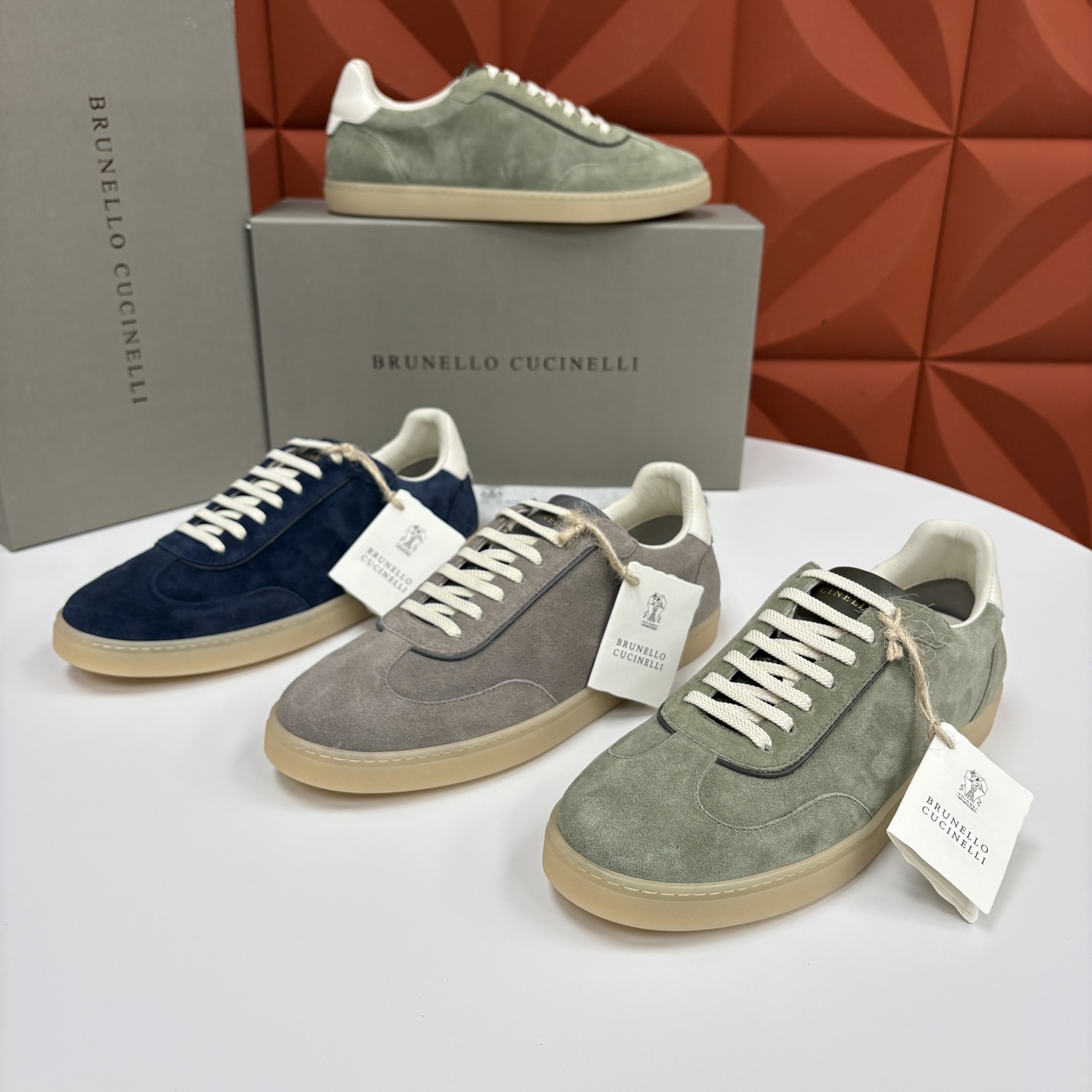 💋💍BC家 Brunello Cucinell* 低调奢华款 新品男款板鞋出货！ 此款平底运动鞋面料采用