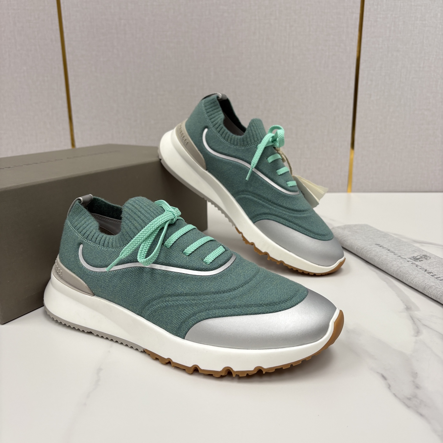 💋💍BC 新品 Brunello Cucinell* 针织运动鞋系列 官方 9,600 当意大利匠心邂逅