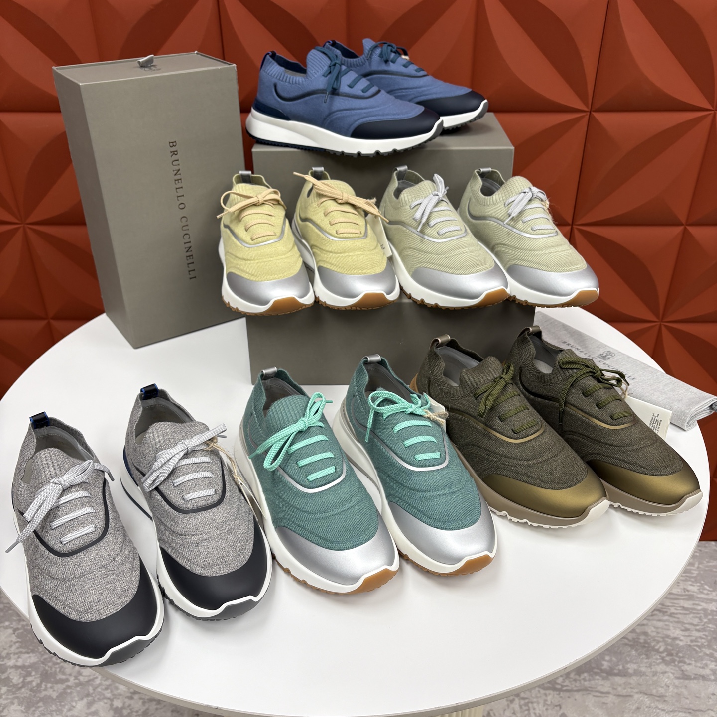 💋💍BC 新品 Brunello Cucinell* 针织运动鞋系列 官方 9,600 当意大利匠心邂逅