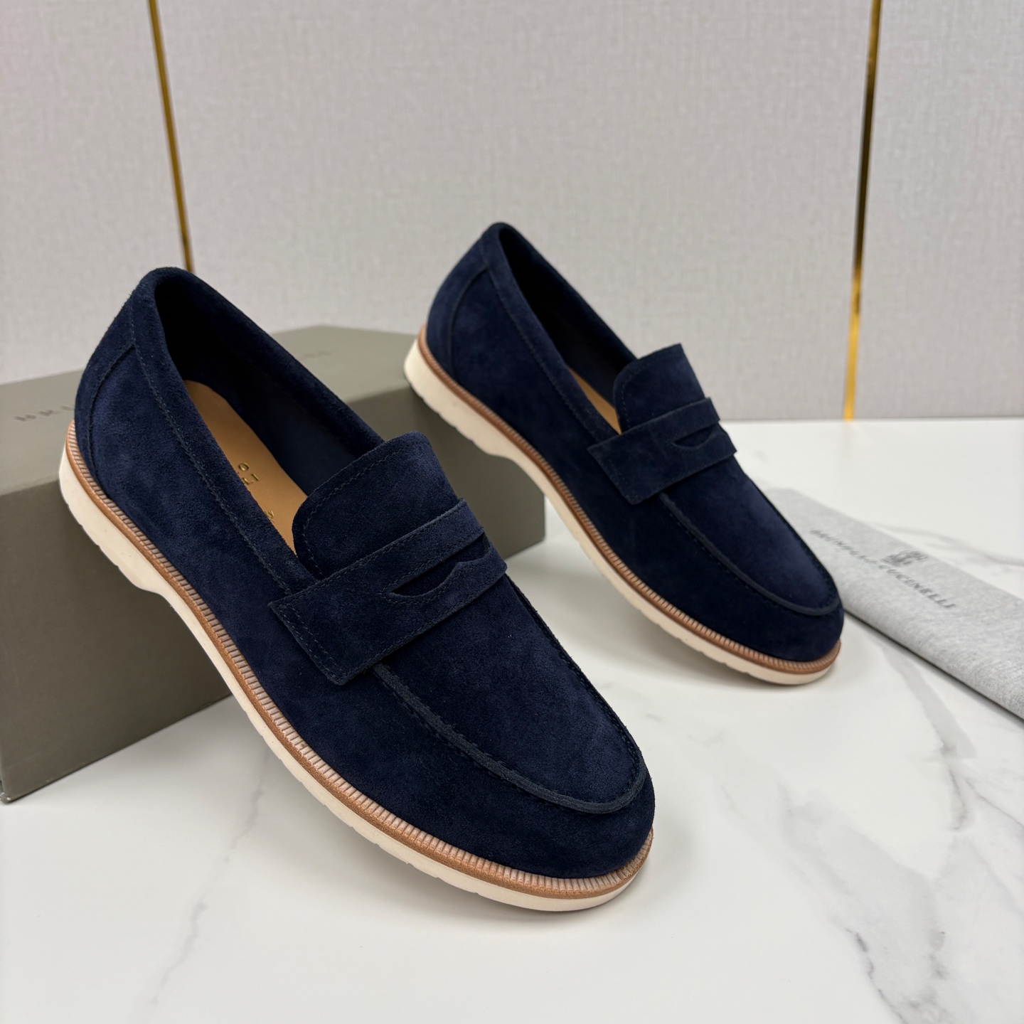 💋💍BC家新品上架 Brunello Cucinell* 乐福鞋皮鞋 意式松弛感的行走艺术 当手工匠艺遇