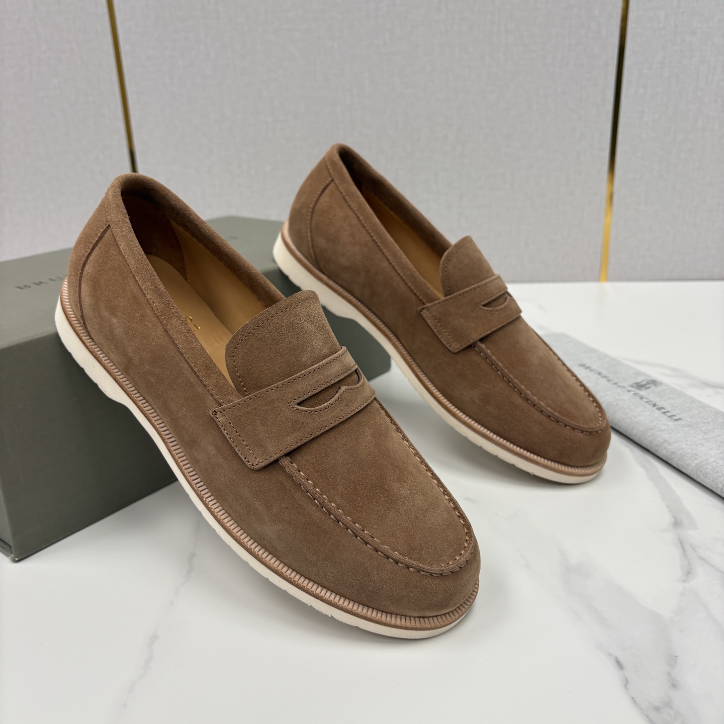 💋💍BC家新品上架 Brunello Cucinell* 乐福鞋皮鞋 意式松弛感的行走艺术 当手工匠艺遇