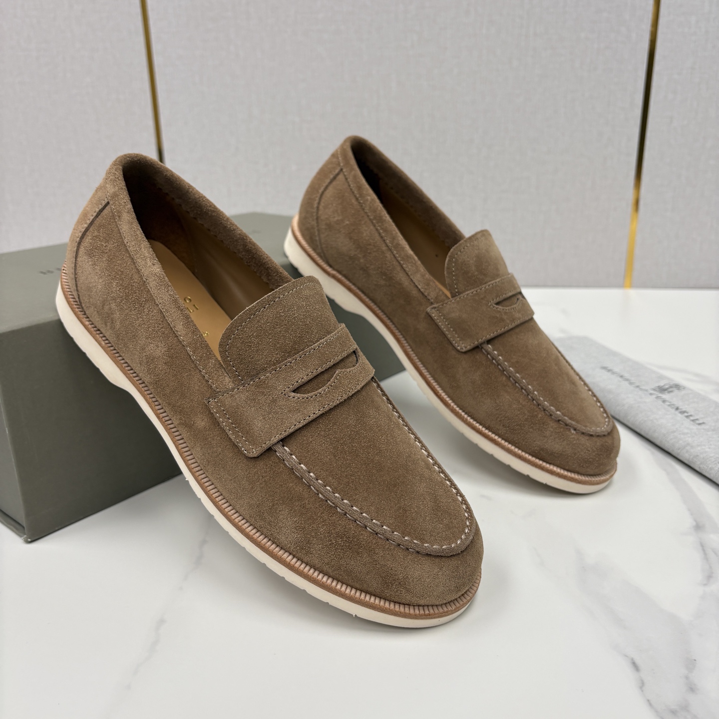 💋💍BC家新品上架 Brunello Cucinell* 乐福鞋皮鞋 意式松弛感的行走艺术 当手工匠艺遇