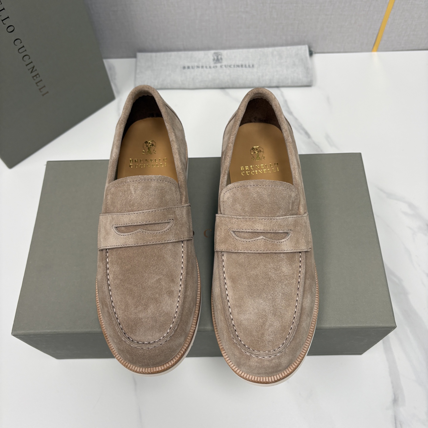 💋💍BC家新品上架 Brunello Cucinell* 乐福鞋皮鞋 意式松弛感的行走艺术 当手工匠艺遇