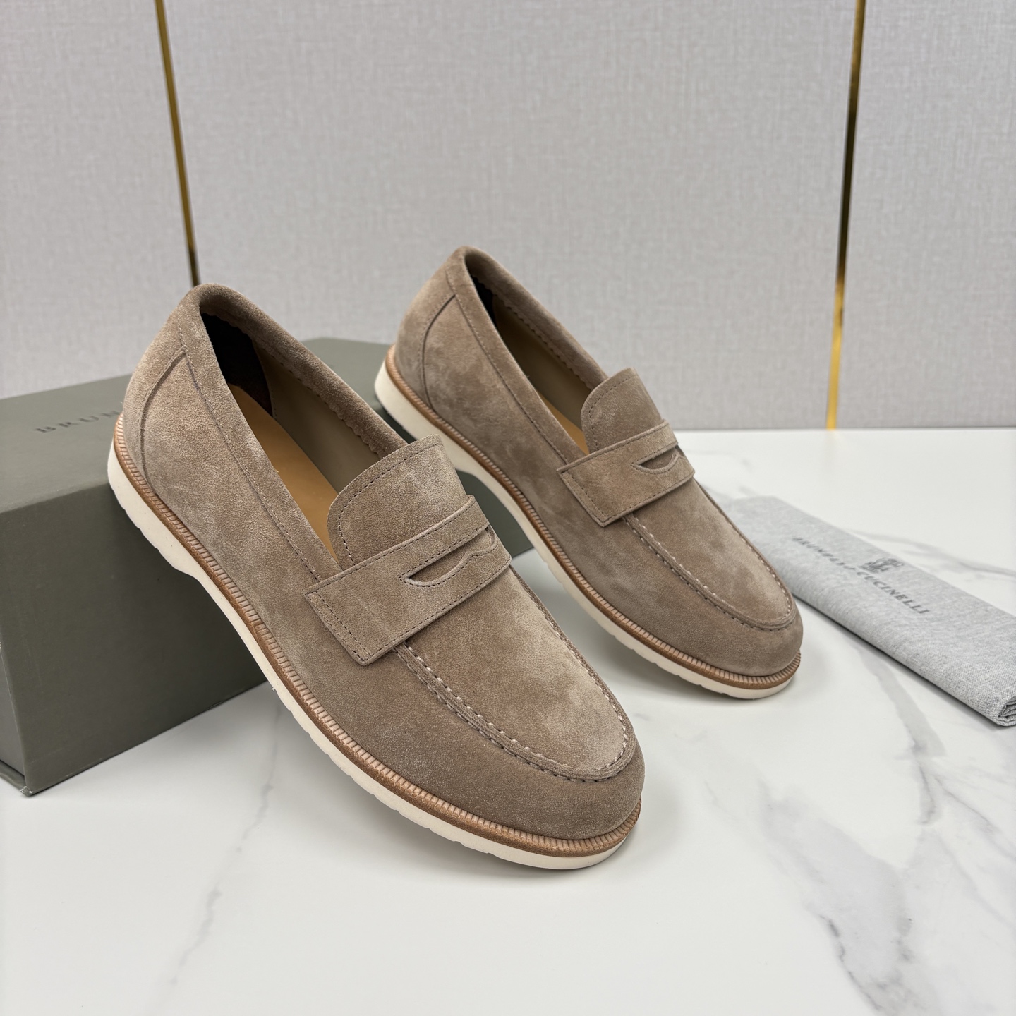 💋💍BC家新品上架 Brunello Cucinell* 乐福鞋皮鞋 意式松弛感的行走艺术 当手工匠艺遇