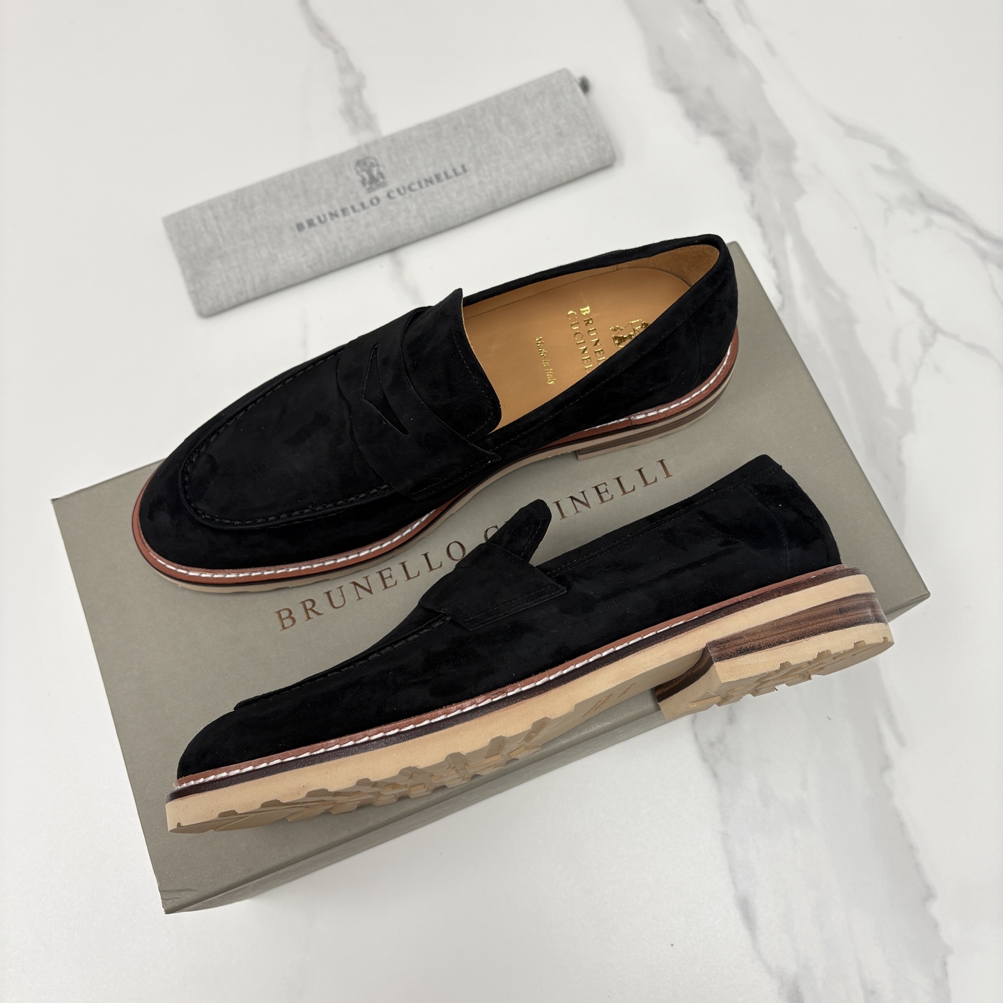 💋💍BC家新品上架 Brunello Cucinell* 乐福鞋皮鞋 选用进口胎牛反绒牛皮，触感如天鹅绒