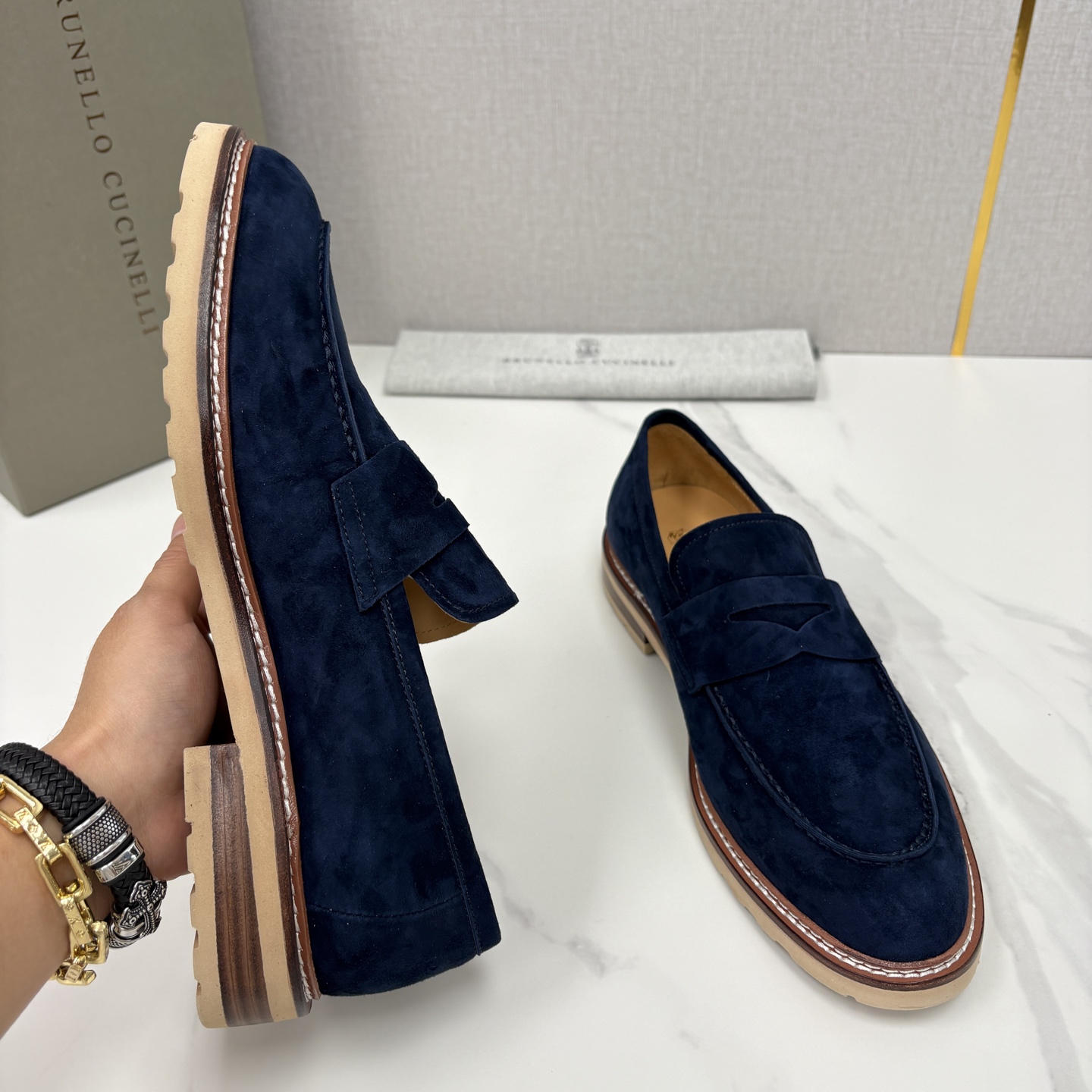 💋💍BC家新品上架 Brunello Cucinell* 乐福鞋皮鞋 选用进口胎牛反绒牛皮，触感如天鹅绒