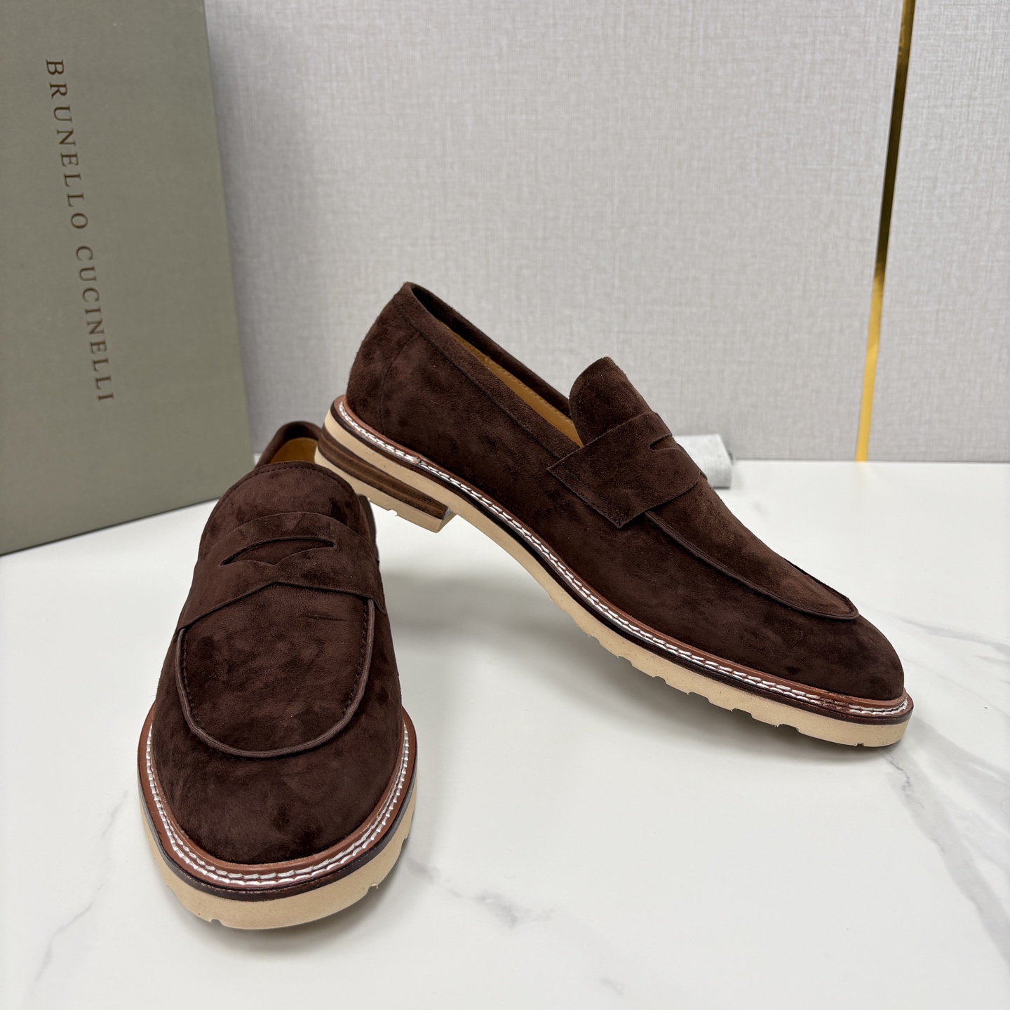 💋💍BC家新品上架 Brunello Cucinell* 乐福鞋皮鞋 选用进口胎牛反绒牛皮，触感如天鹅绒