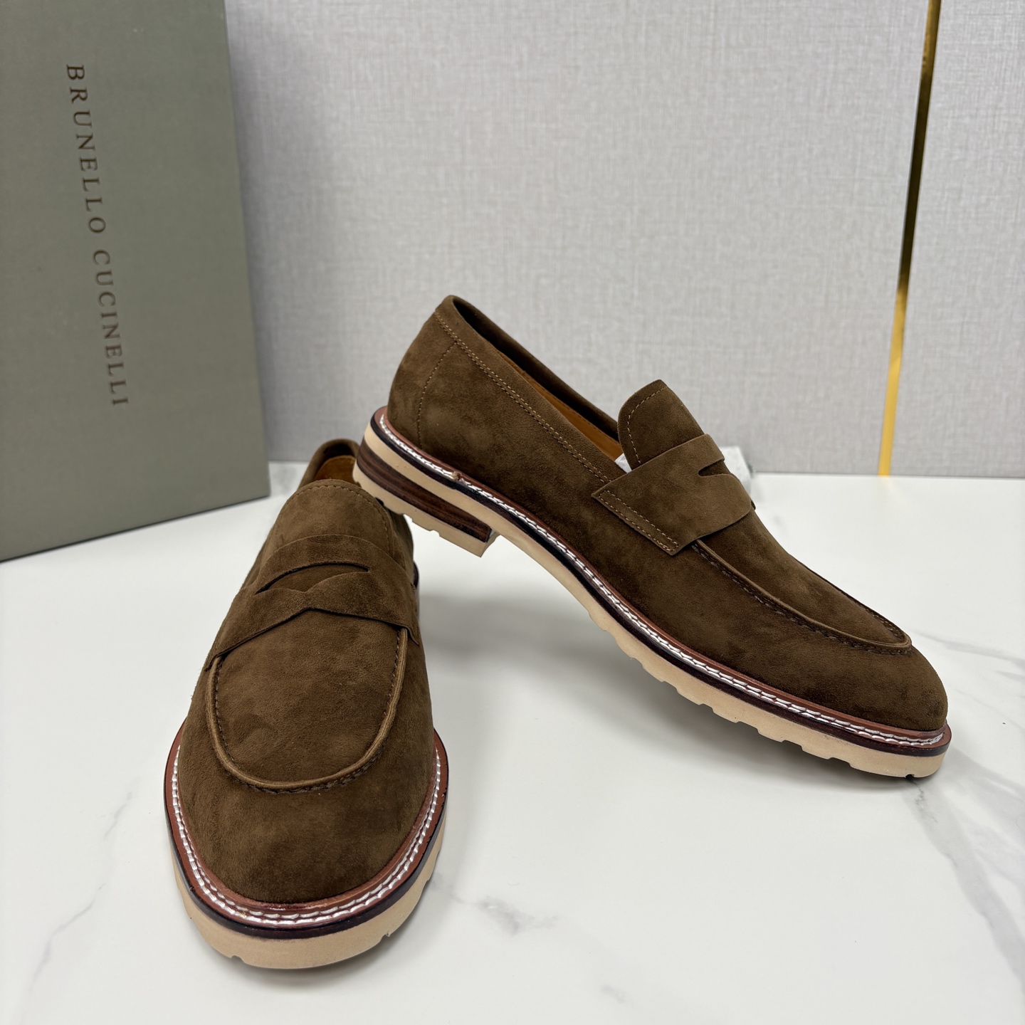 💋💍BC家新品上架 Brunello Cucinell* 乐福鞋皮鞋 选用进口胎牛反绒牛皮，触感如天鹅绒