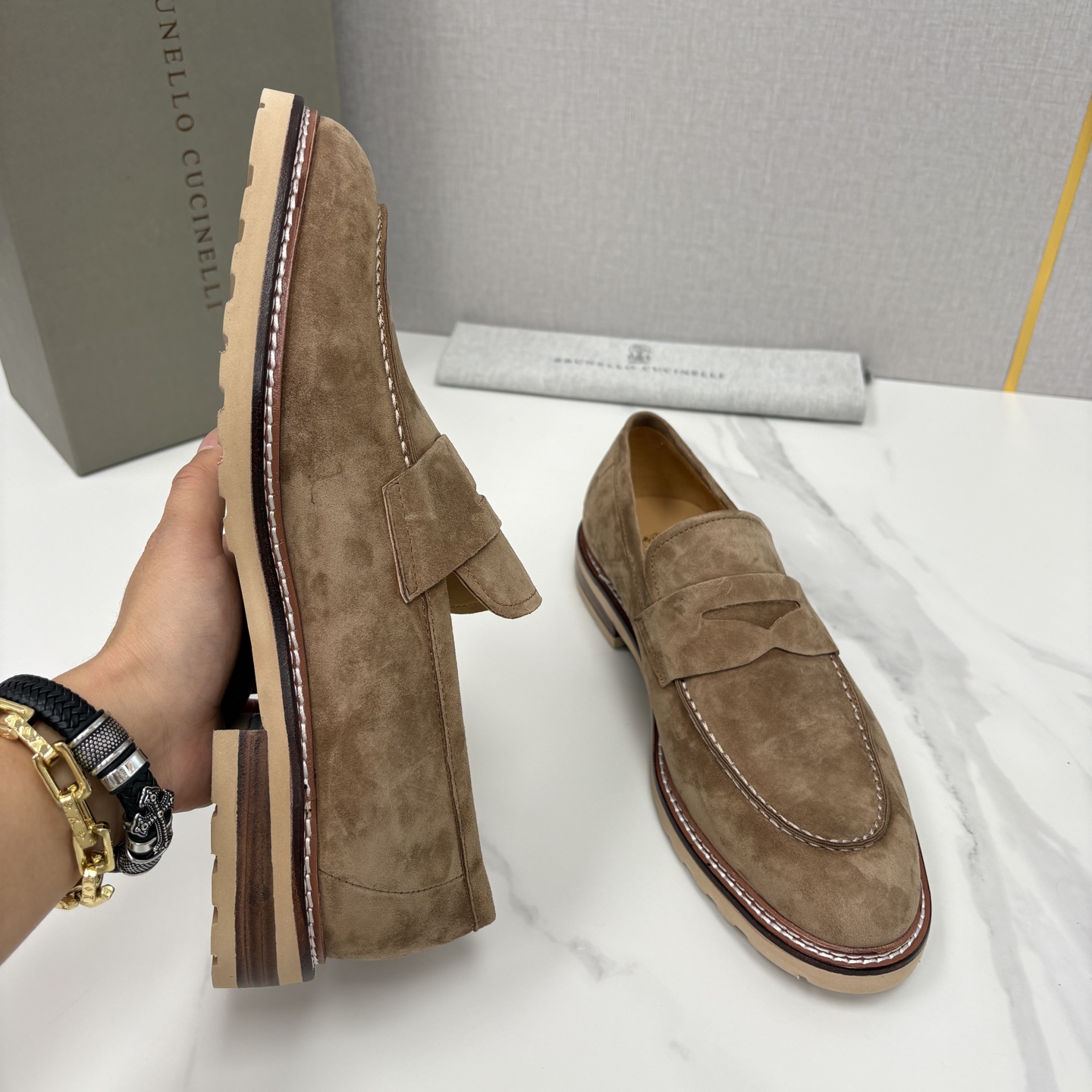 💋💍BC家新品上架 Brunello Cucinell* 乐福鞋皮鞋 选用进口胎牛反绒牛皮，触感如天鹅绒