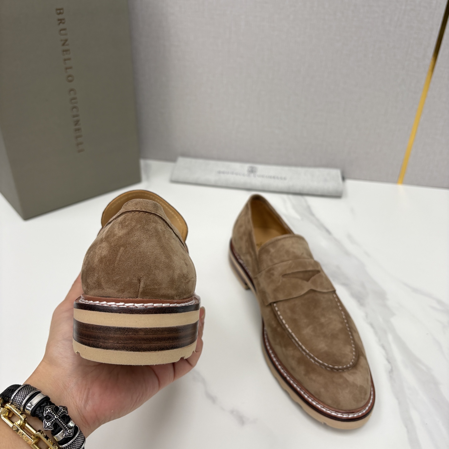 💋💍BC家新品上架 Brunello Cucinell* 乐福鞋皮鞋 选用进口胎牛反绒牛皮，触感如天鹅绒