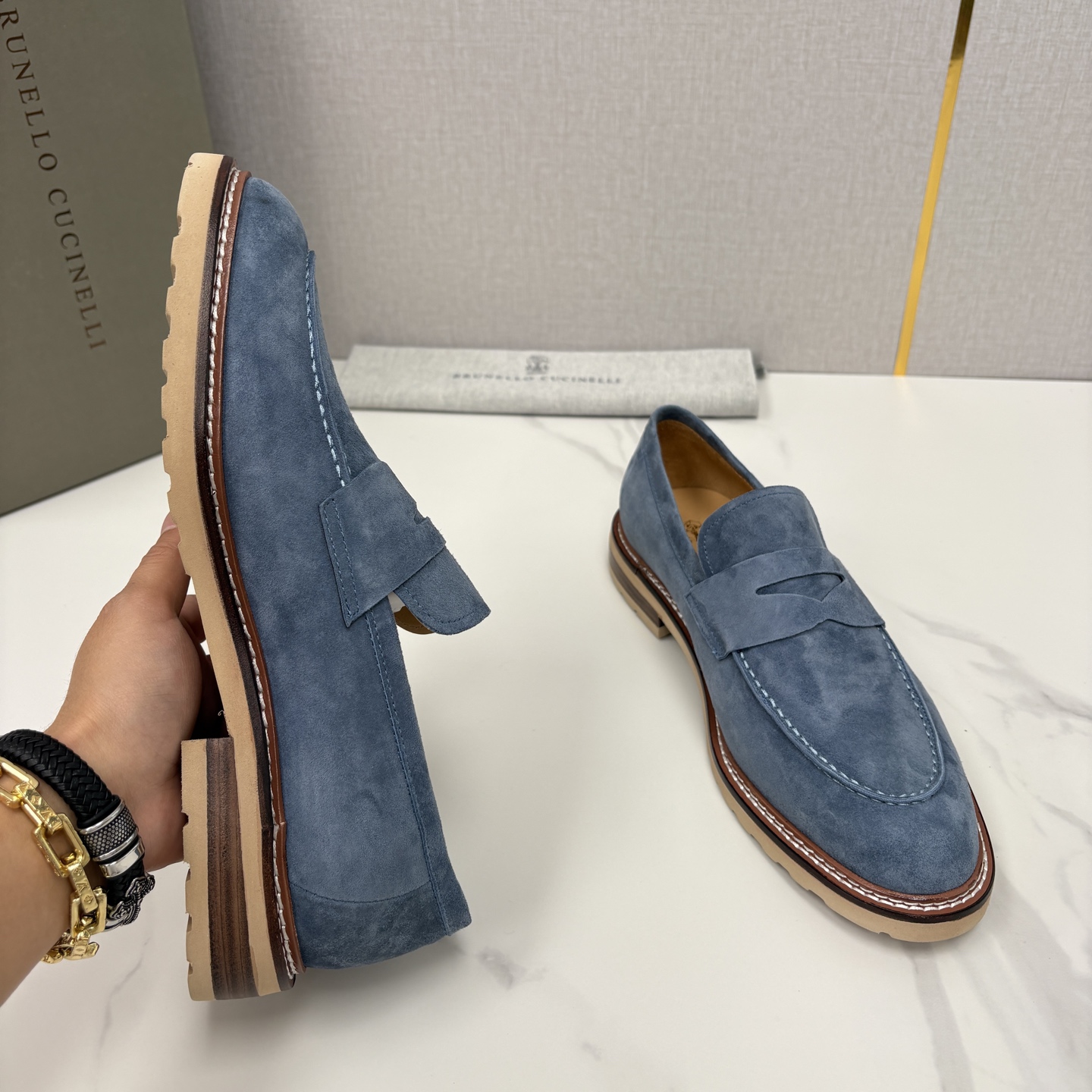 💋💍BC家新品上架 Brunello Cucinell* 乐福鞋皮鞋 选用进口胎牛反绒牛皮，触感如天鹅绒