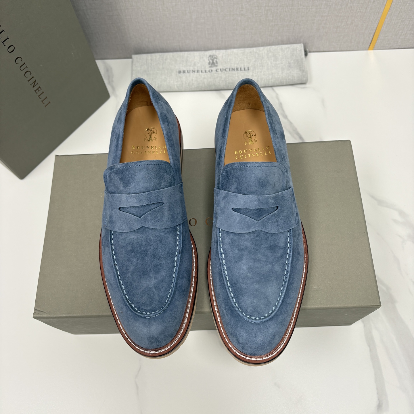 💋💍BC家新品上架 Brunello Cucinell* 乐福鞋皮鞋 选用进口胎牛反绒牛皮，触感如天鹅绒