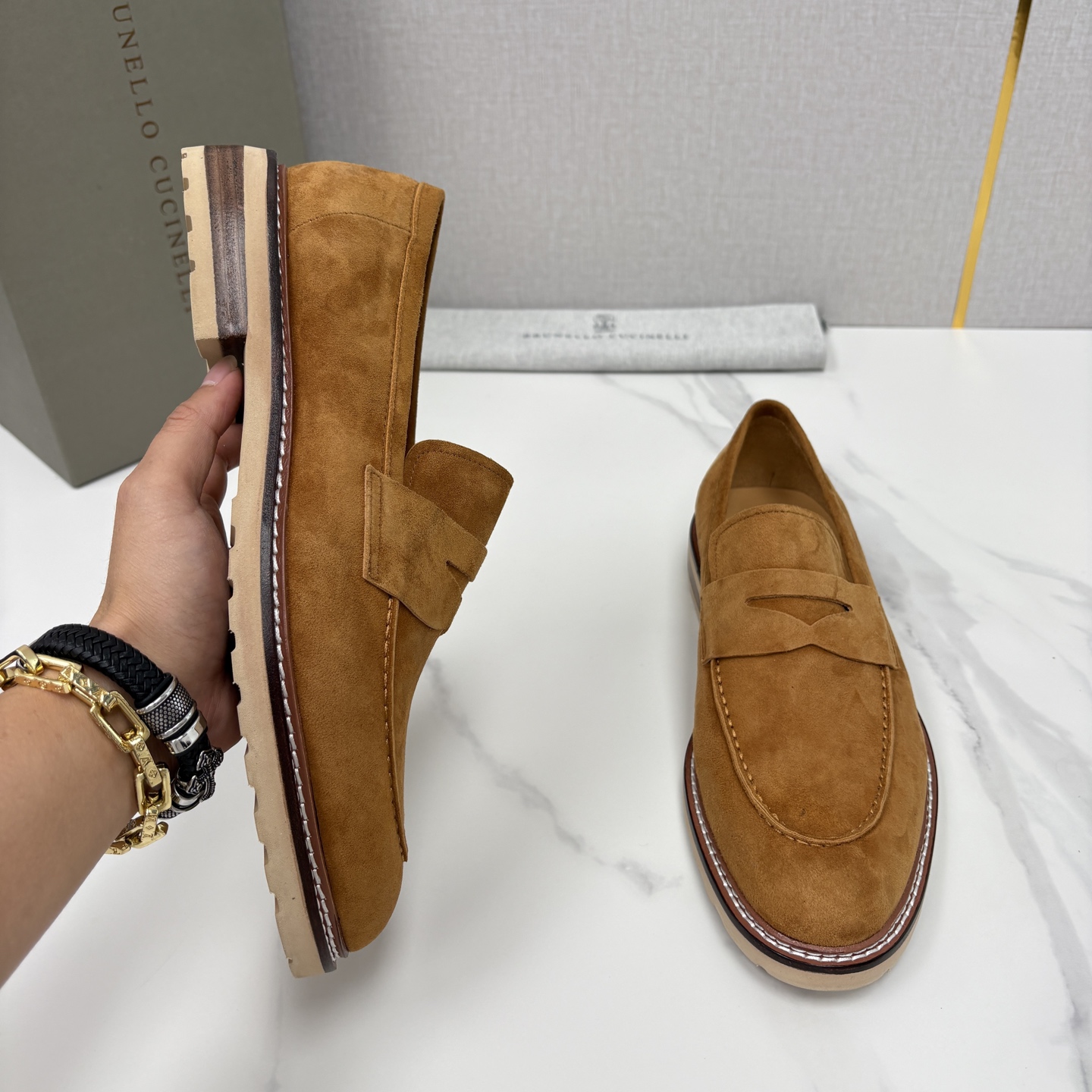 💋💍BC家新品上架 Brunello Cucinell* 乐福鞋皮鞋 选用进口胎牛反绒牛皮，触感如天鹅绒