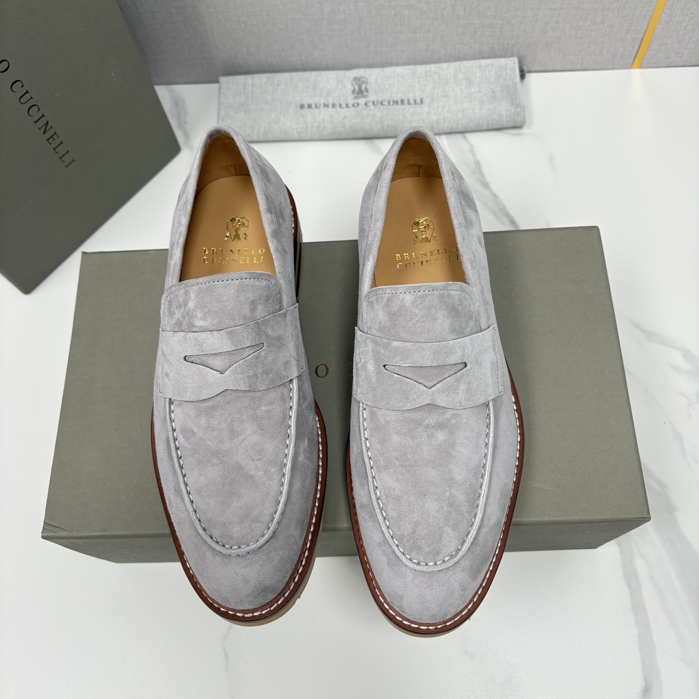 💋💍BC家新品上架 Brunello Cucinell* 乐福鞋皮鞋 选用进口胎牛反绒牛皮，触感如天鹅绒