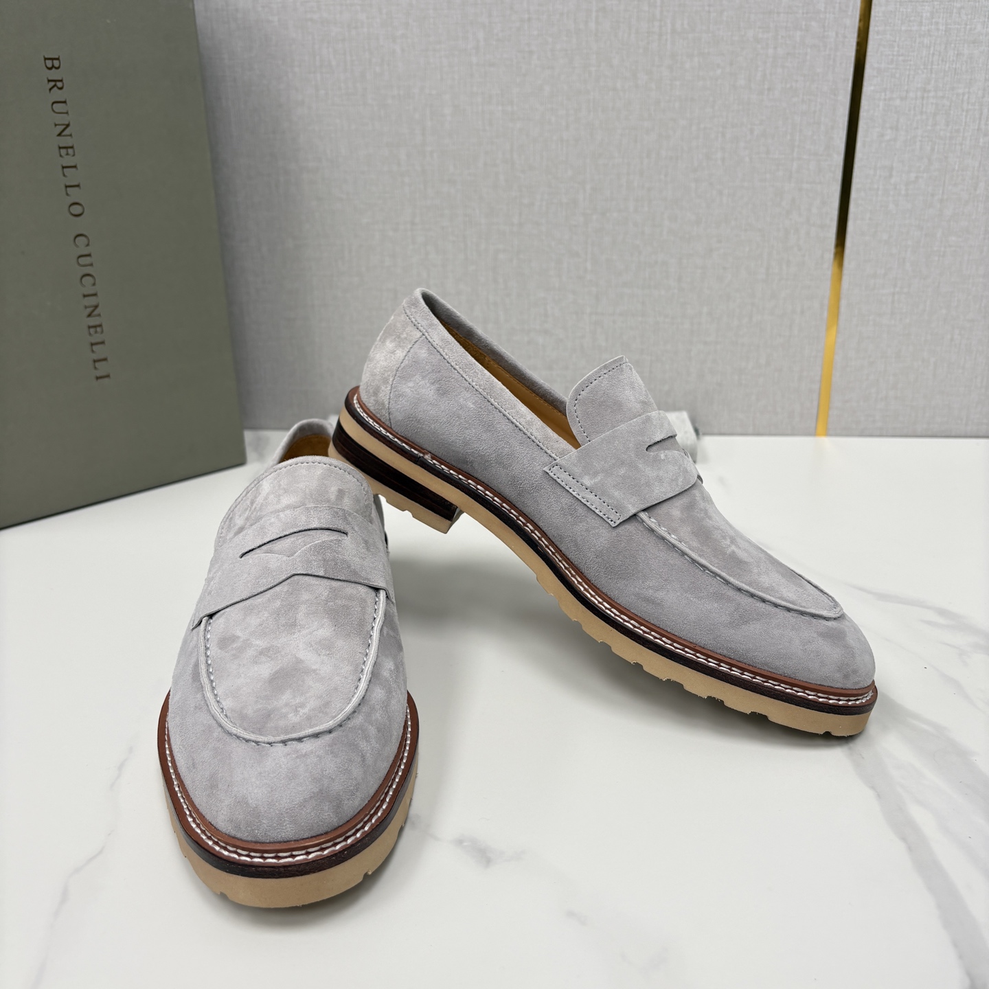 💋💍BC家新品上架 Brunello Cucinell* 乐福鞋皮鞋 选用进口胎牛反绒牛皮，触感如天鹅绒