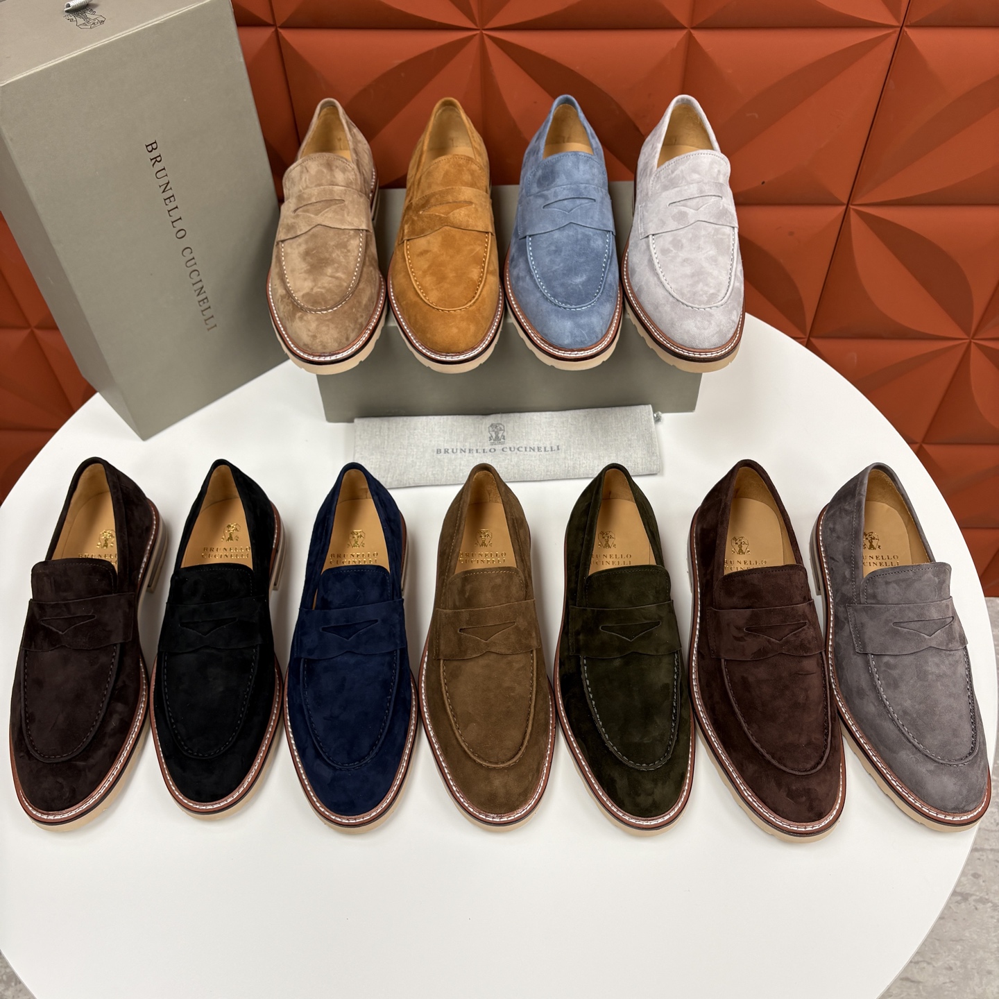 💋💍BC家新品上架 Brunello Cucinell* 乐福鞋皮鞋 选用进口胎牛反绒牛皮，触感如天鹅绒