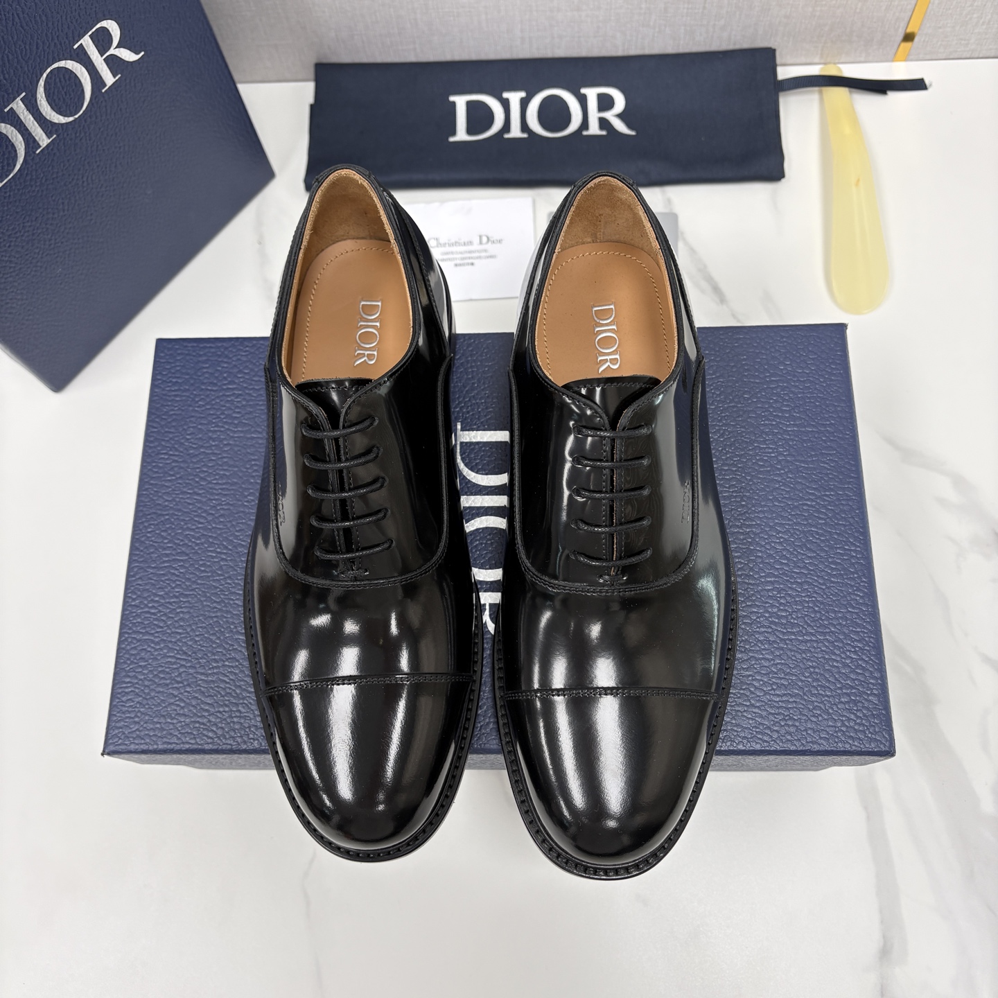 💋💍CD家新品 Dio* 迪-奥 高版本新款男士正装鞋皮鞋， Embassy德比鞋。 官方 9,400。